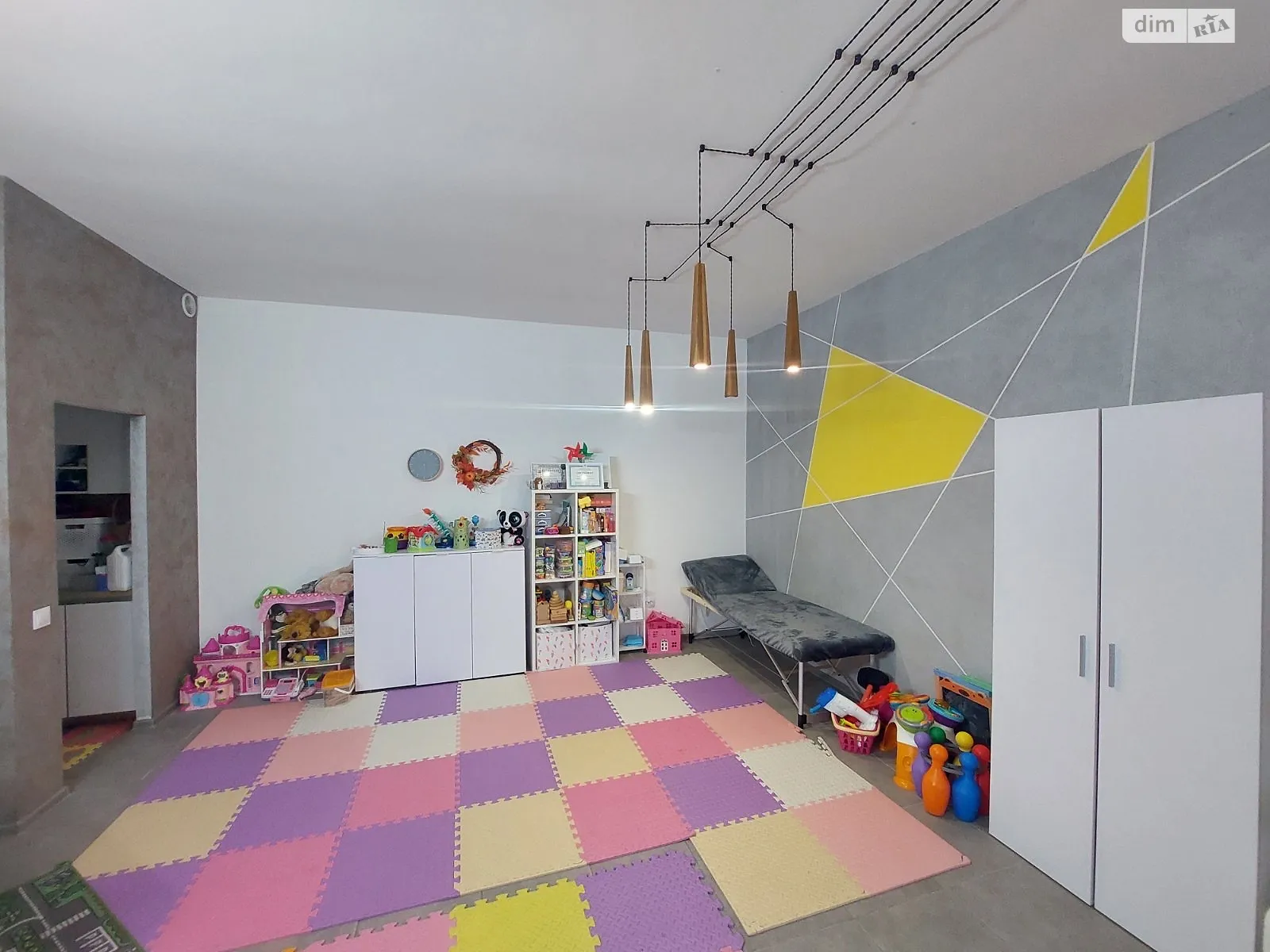 Сдается в аренду офис 27 кв. м в бизнес-центре, цена: 6000 грн - фото 1