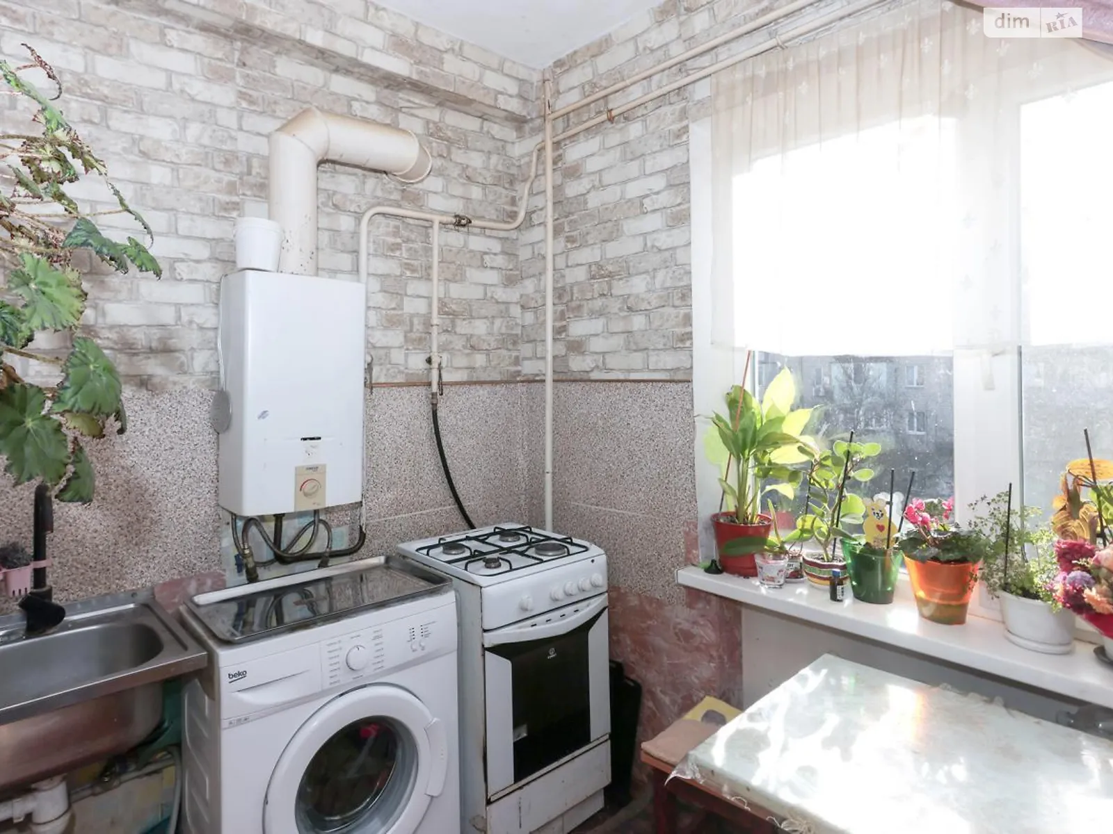 2-комнатная квартира 44 кв. м в Запорожье, ул. Северокольцевая - фото 1