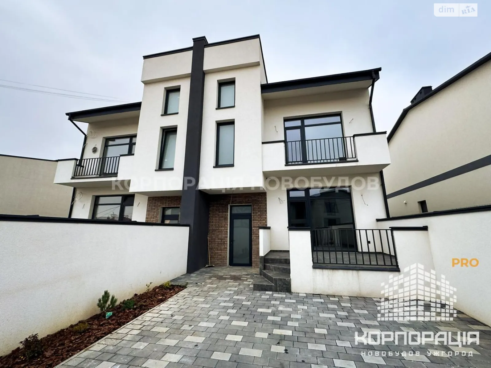 ул. Олексы Мишанича(Короленко) Червеница Ужгород, цена: 140000 $ - фото 1