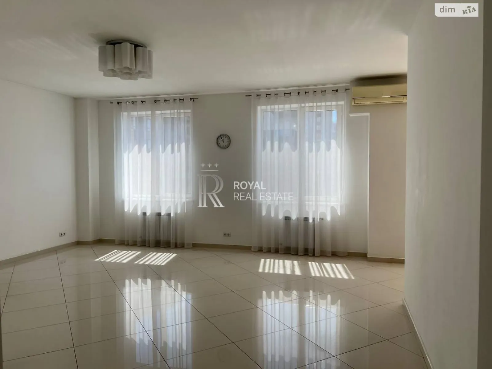 Сдается в аренду офис 150.7 кв. м в бизнес-центре, цена: 1100 $ - фото 1