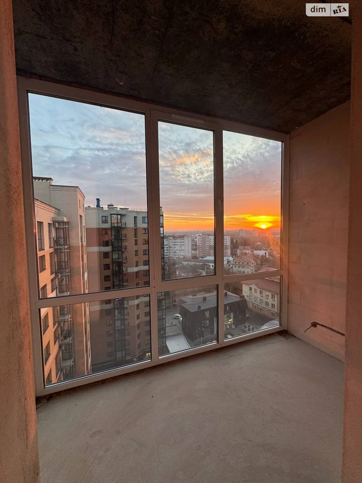 3-комнатная квартира 90.3 кв. м в Луцке, цена: 120000 $ - фото 1