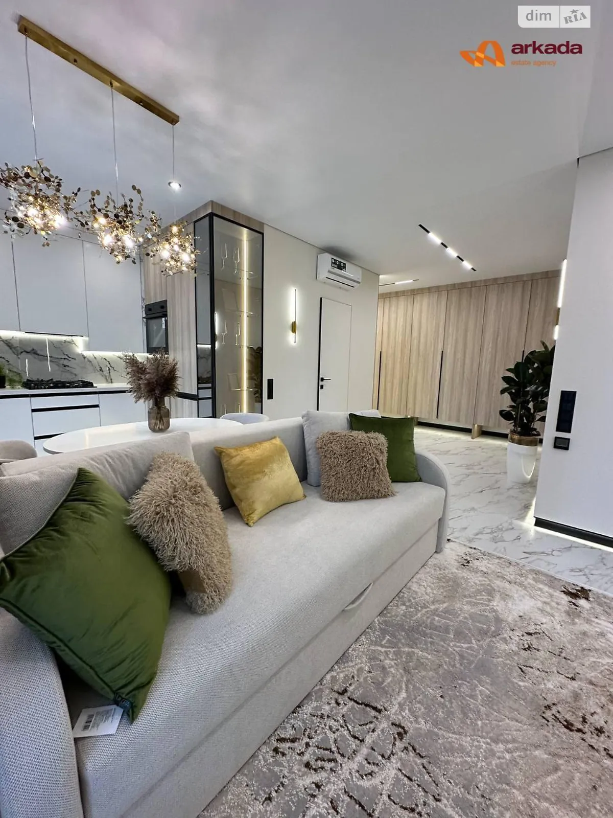 Продается 2-комнатная квартира 55 кв. м в Криховцах, ул. 24-го Августа - фото 1