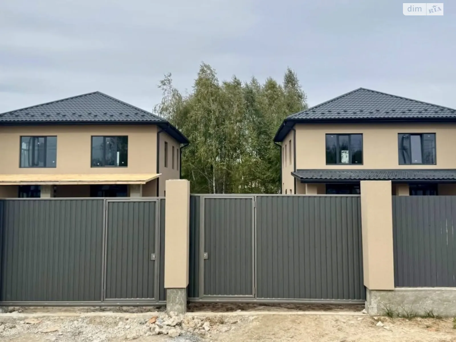 Продается дом на 2 этажа 150 кв. м с баней/сауной, цена: 90000 $ - фото 1