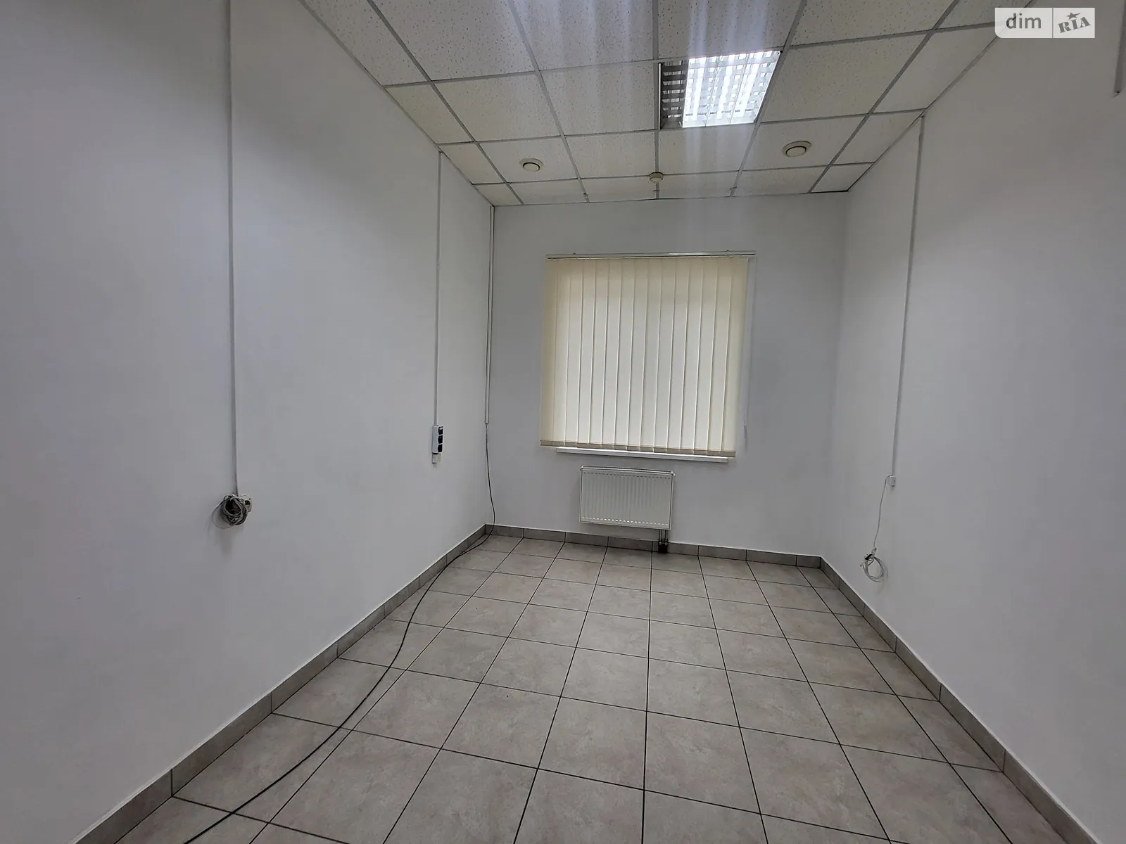 Здається в оренду об'єкт сфери послуг 25.9 кв. м в 3-поверховій будівлі, цена: 9135 грн - фото 1