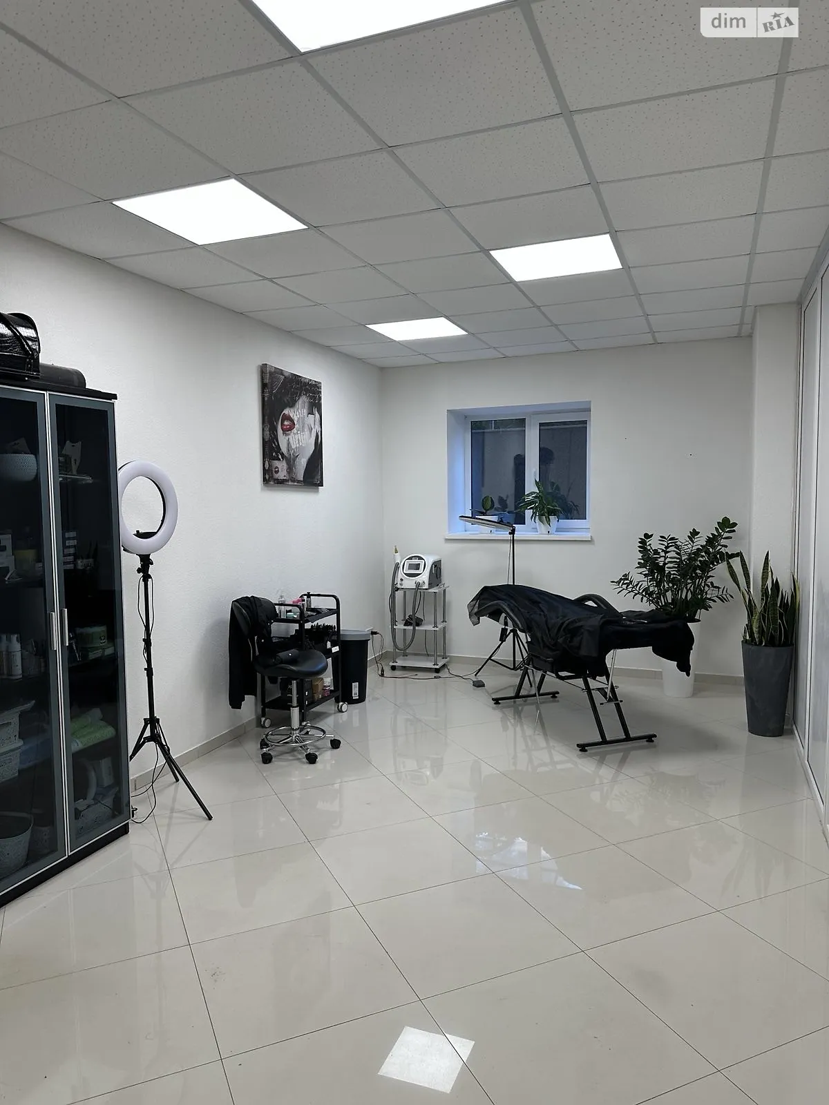 Продается помещения свободного назначения 67 кв. м в 11-этажном здании, цена: 67000 $ - фото 1