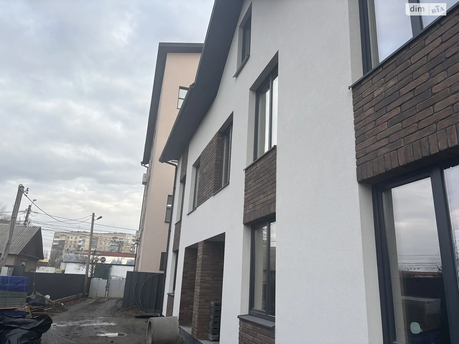 ул. Центральная, 37 Ирпень, цена: 100000 $ - фото 1