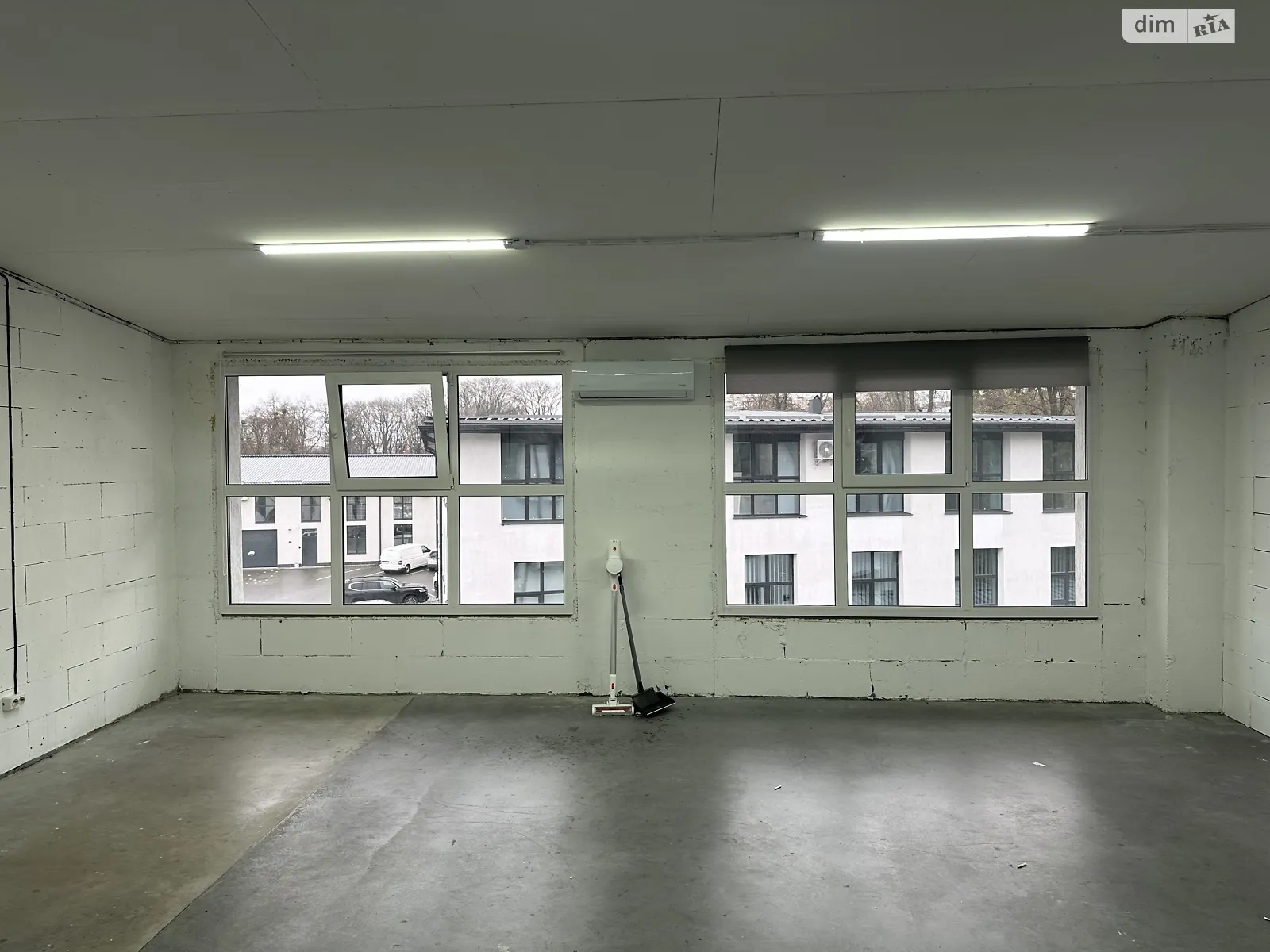 Сдается в аренду офис 64 кв. м в бизнес-центре, цена: 17000 грн - фото 1