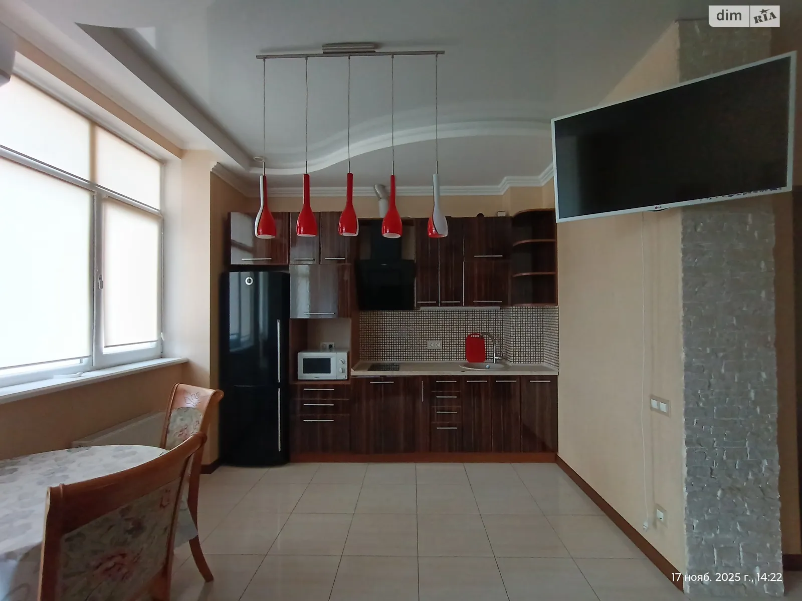 Сдается в аренду 1-комнатная квартира 50 кв. м в Одессе, ул. Артиллерийская, 4В - фото 1