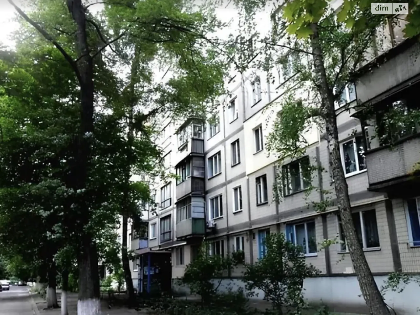 Продается 2-комнатная квартира 46 кв. м в Киеве, ул. Ивана Дзюбы(Семьи Сосниных), 12 - фото 1