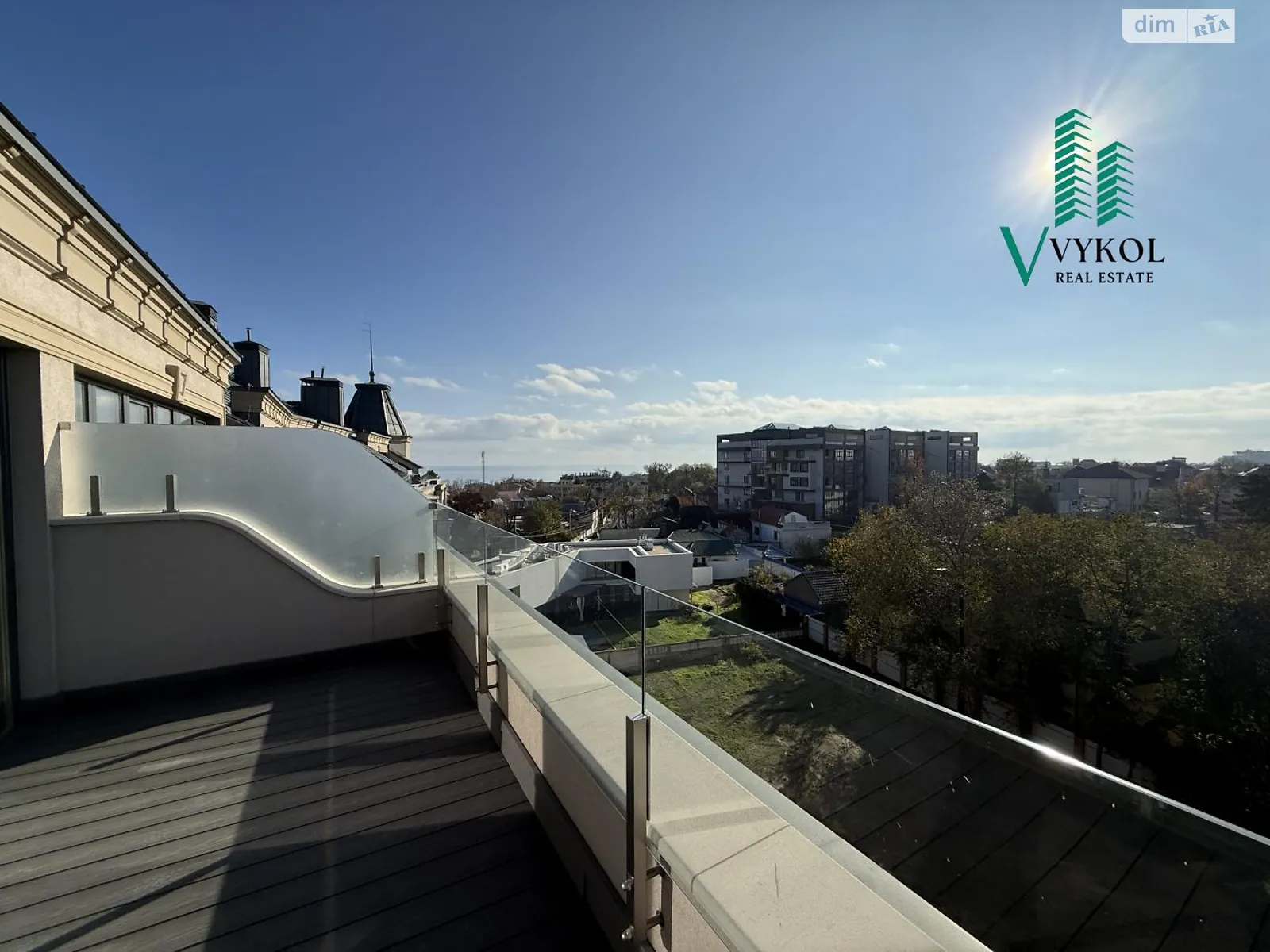 Продается 3-комнатная квартира 103.36 кв. м в Одессе, Фонтанская дор., 62К - фото 1