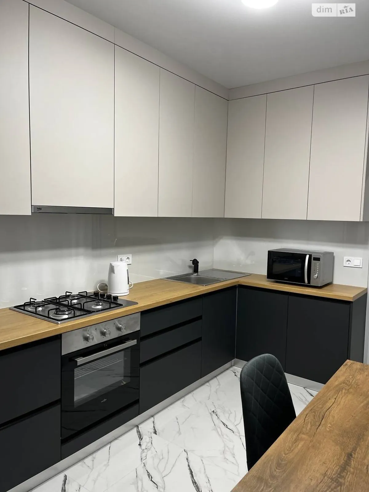 Сдается в аренду 1-комнатная квартира 42.3 кв. м в Львове, ул. На Нивах, 15 - фото 1