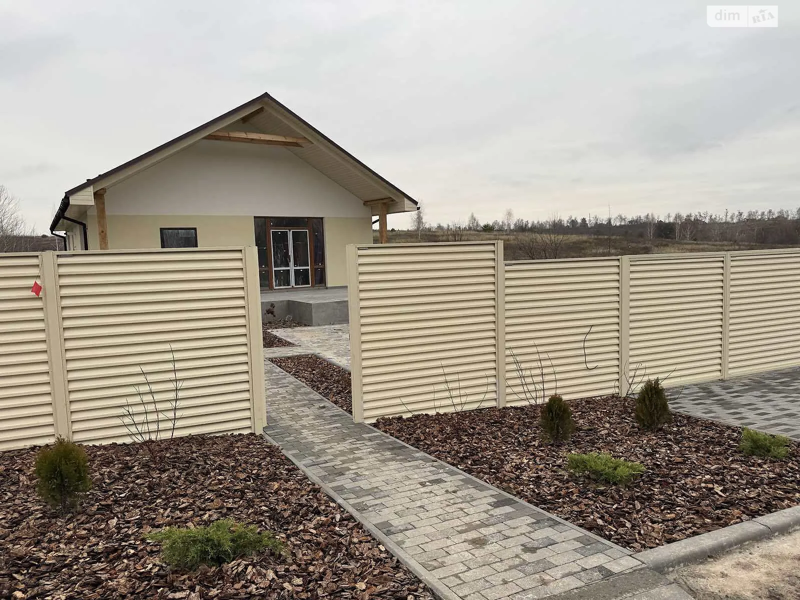 Продается одноэтажный дом 100 кв. м с балконом, цена: 95000 $ - фото 1