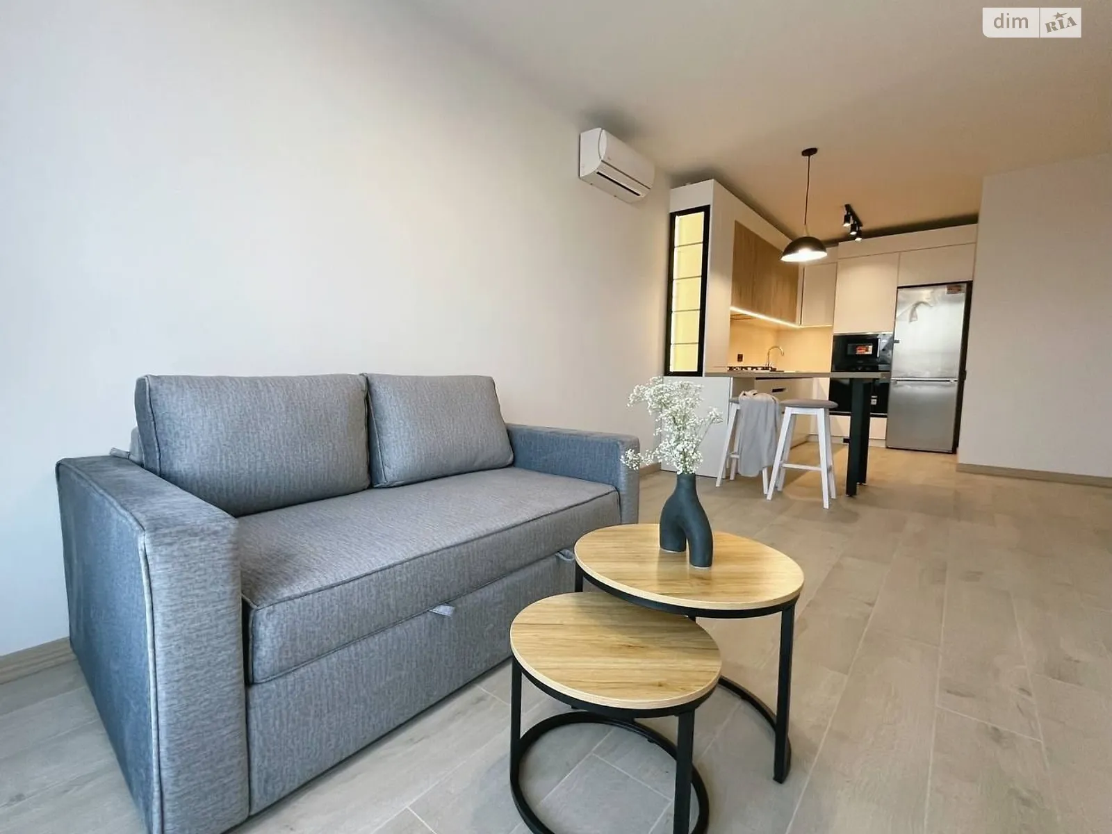 Продается 1-комнатная квартира 51.5 кв. м в Львове, ул. Миклеша Карла - фото 1