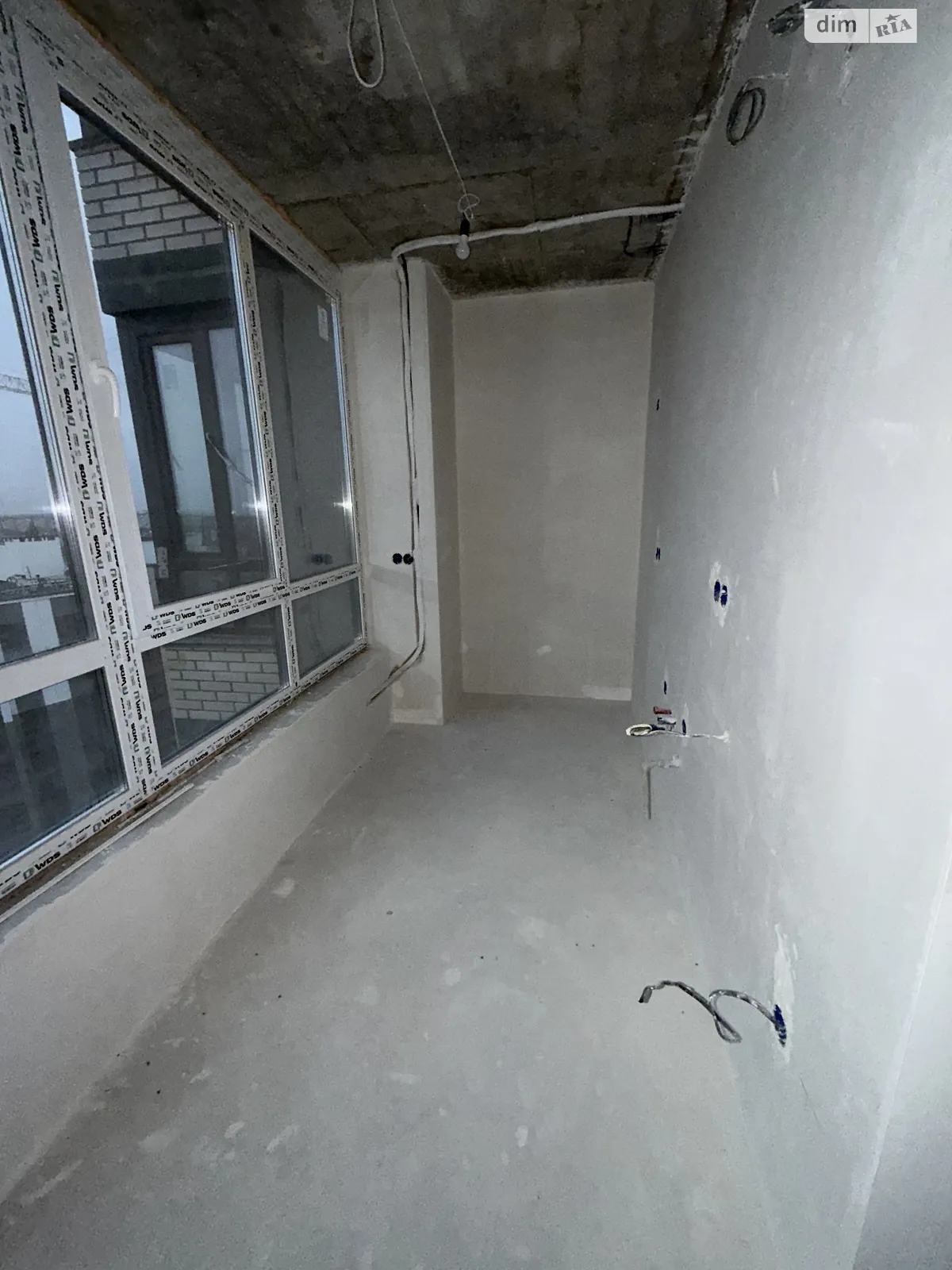 Продается 2-комнатная квартира 65 кв. м в Житомире, ул. Домбровского - фото 1