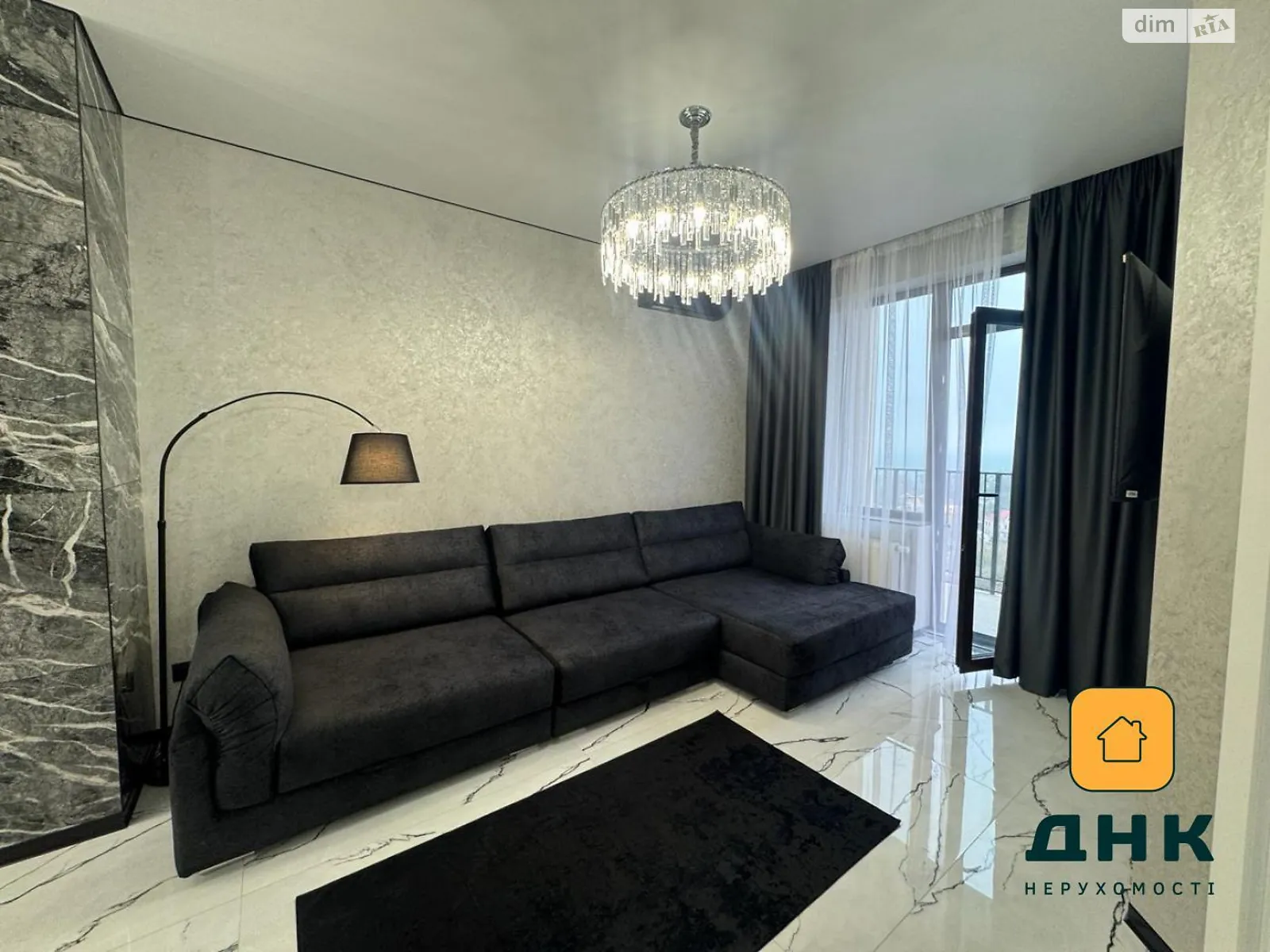 Продається 1-кімнатна квартира 47 кв. м у Одесі, вул. Дача Ковалевського, 5 - фото 1