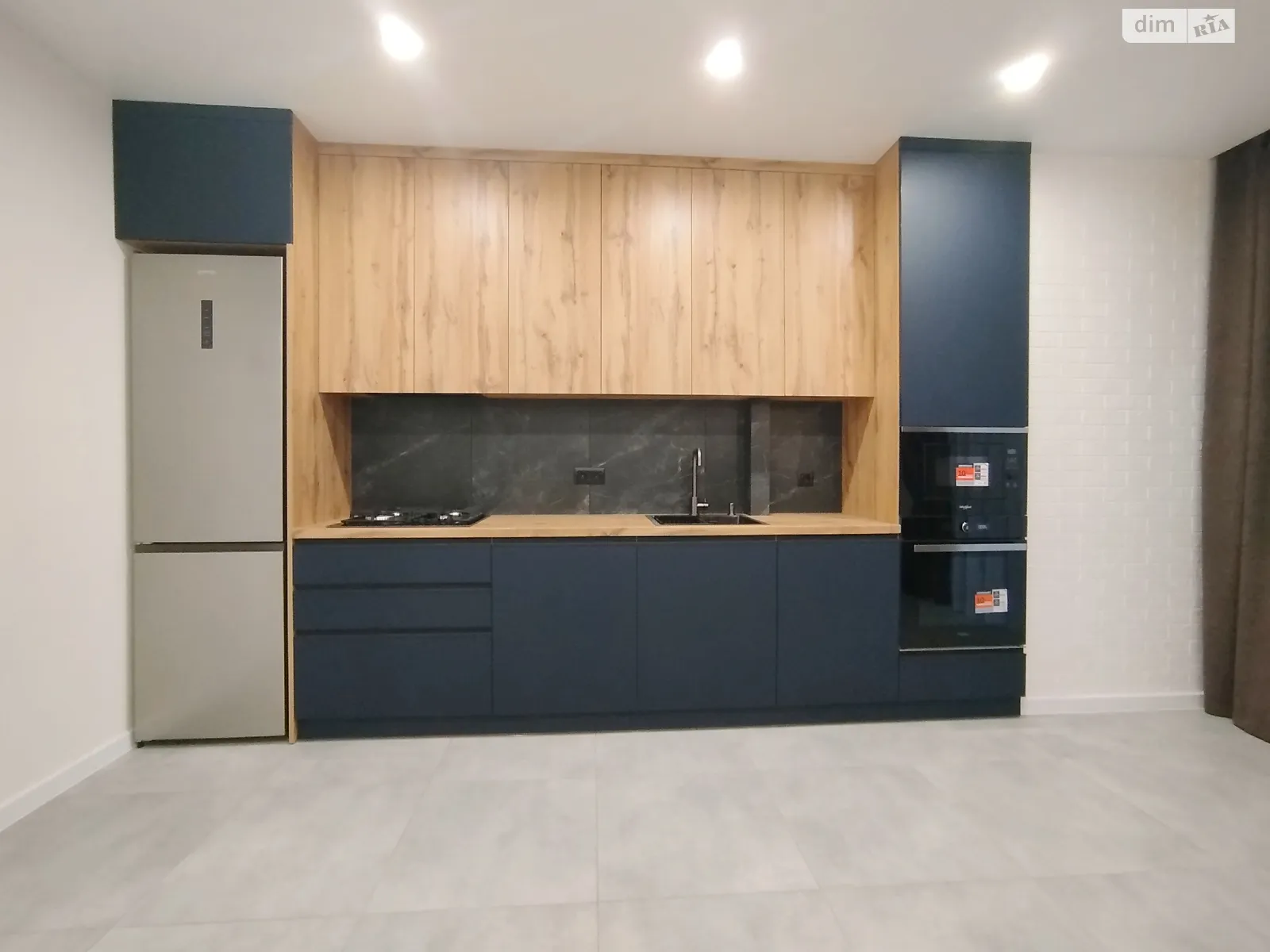 Продается 1-комнатная квартира 47 кв. м в Виннице, ул. Праведников мира(Максимовича), 21 - фото 1