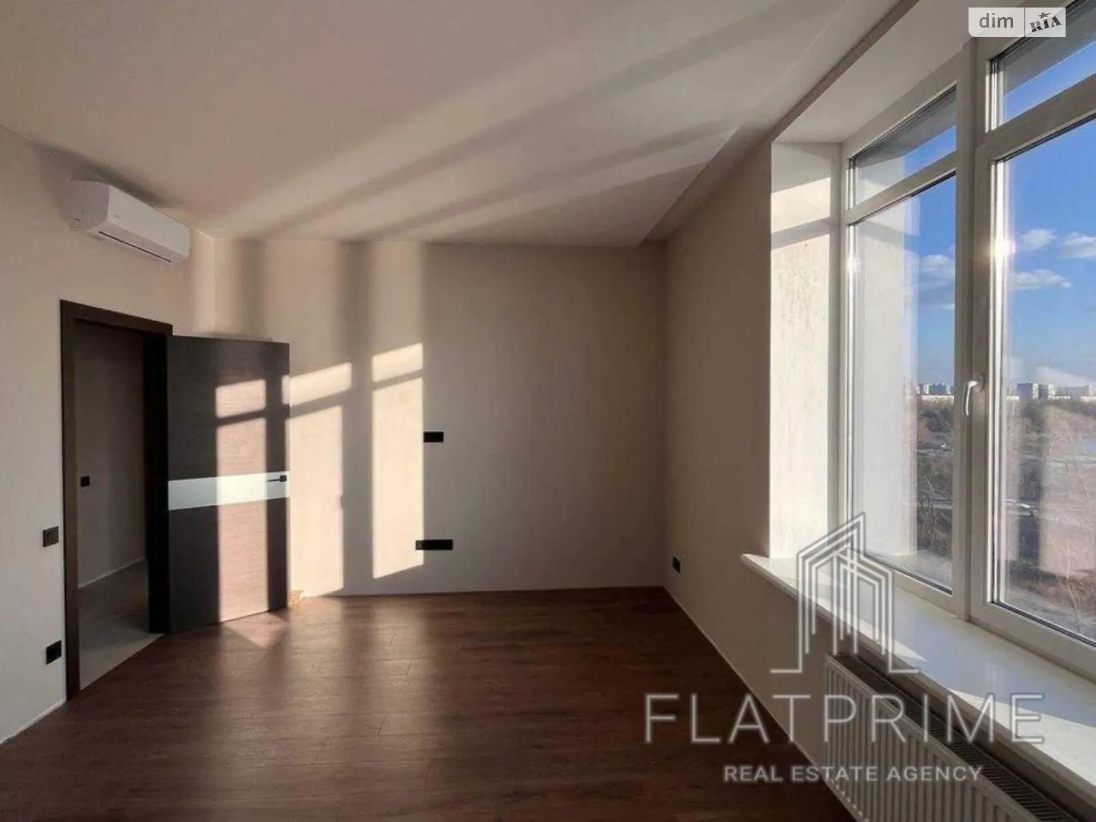 Продається 2-кімнатна квартира 70 кв. м у Києві, вул. Микільсько-Слобідська, 3А - фото 1