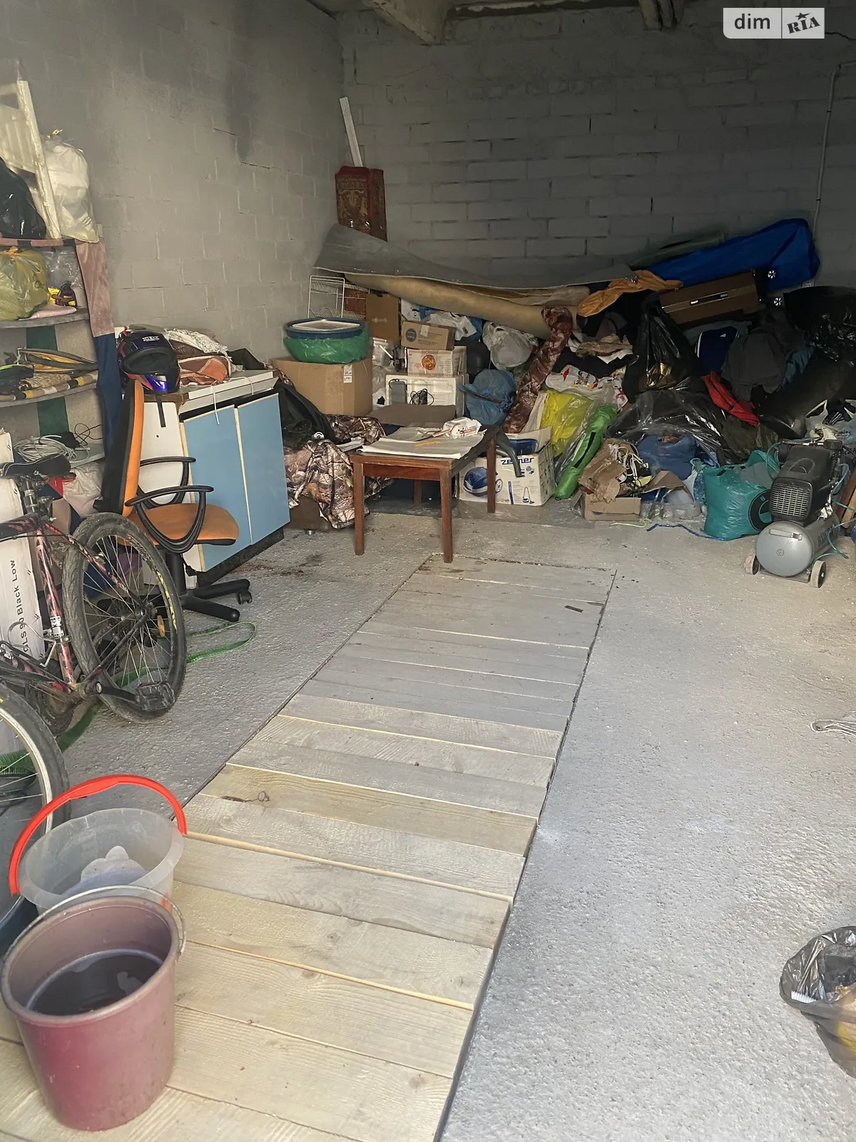 Продається місце в гаражному кооперативі під легкове авто на 24 кв. м, цена: 10500 $ - фото 1