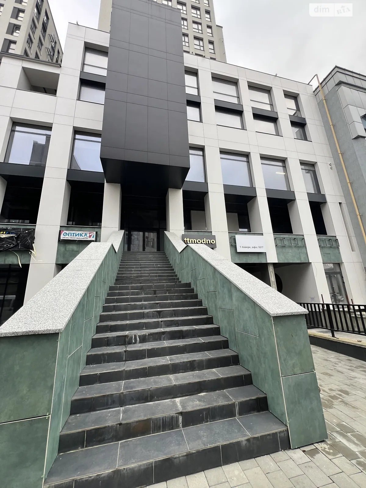 Сдается в аренду помещения свободного назначения 68 кв. м в 11-этажном здании, цена: 550 $ - фото 1