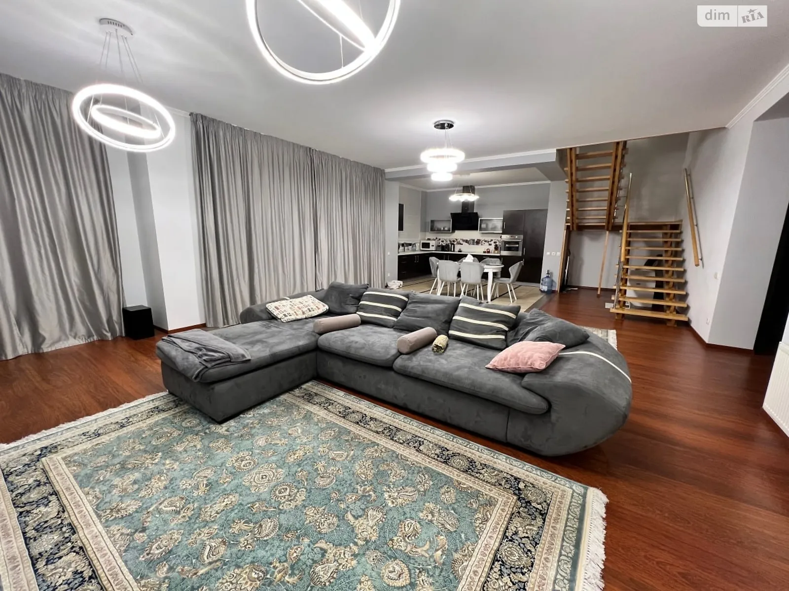 Продается дом на 2 этажа 221.1 кв. м с бассейном, цена: 245000 $ - фото 1