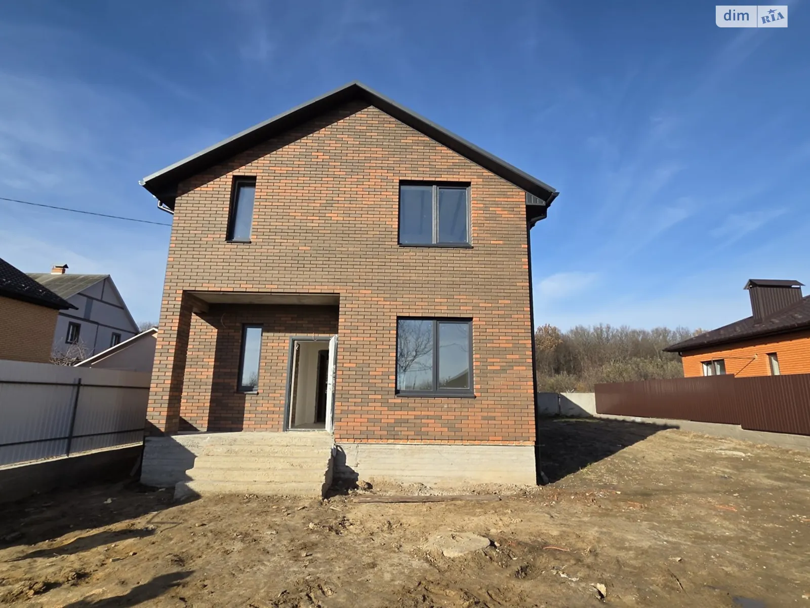 Продается дом на 2 этажа 120 кв. м с мансардой, цена: 85000 $ - фото 1