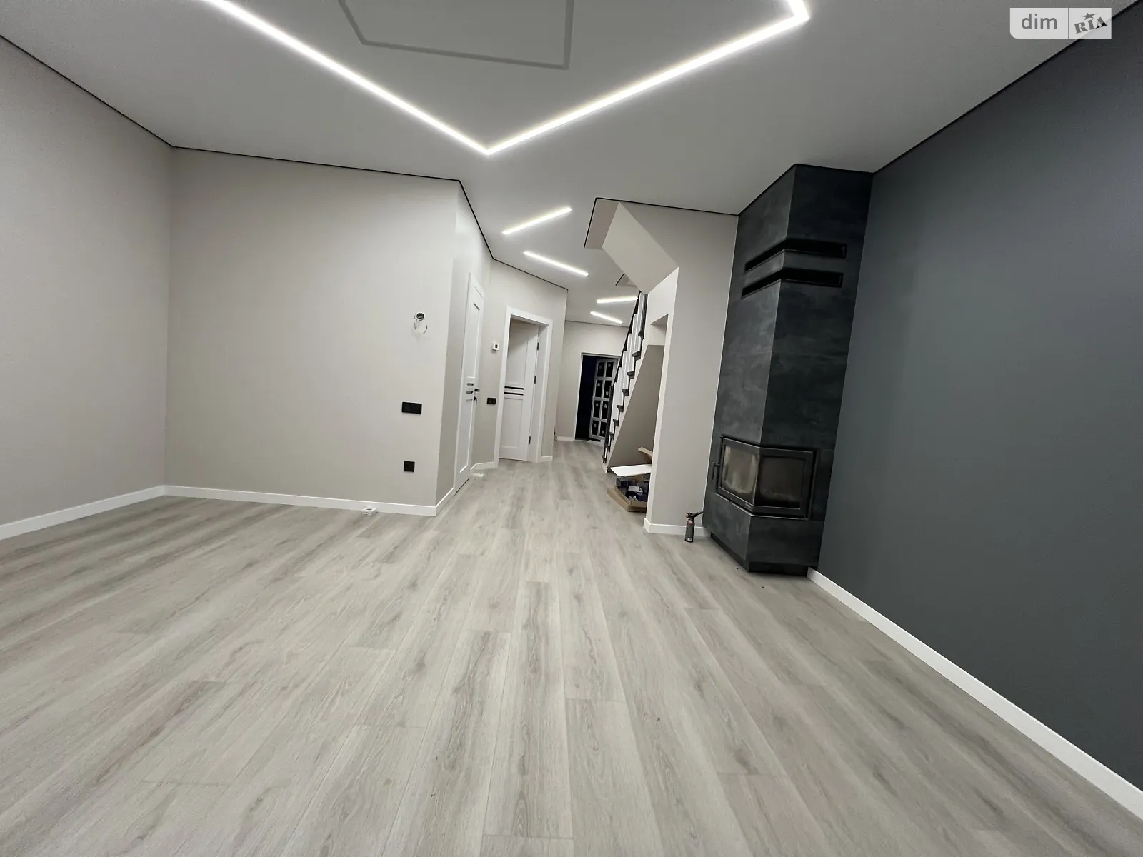 вул. Кулика і Гудачека(Макарова) Авторинок Рівне, цена: 120000 $ - фото 1