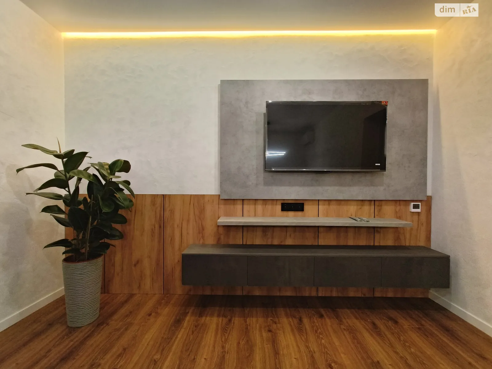 Продается 1-комнатная квартира 55 кв. м в Днепре, ул. Набережная Победы, 42Ф - фото 1