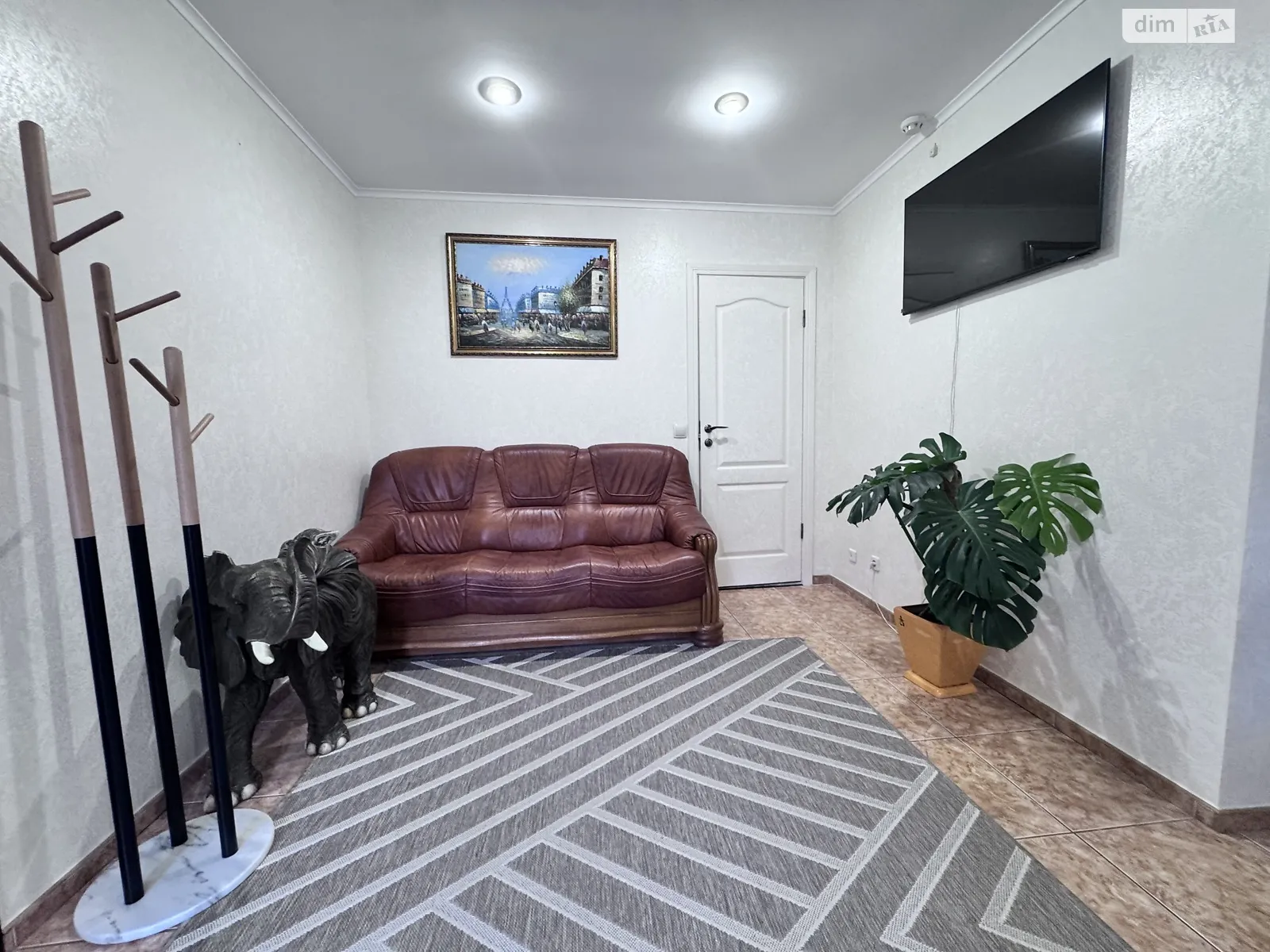 Сдается в аренду помещения свободного назначения 50 кв. м в 4-этажном здании, цена: 25000 грн - фото 1