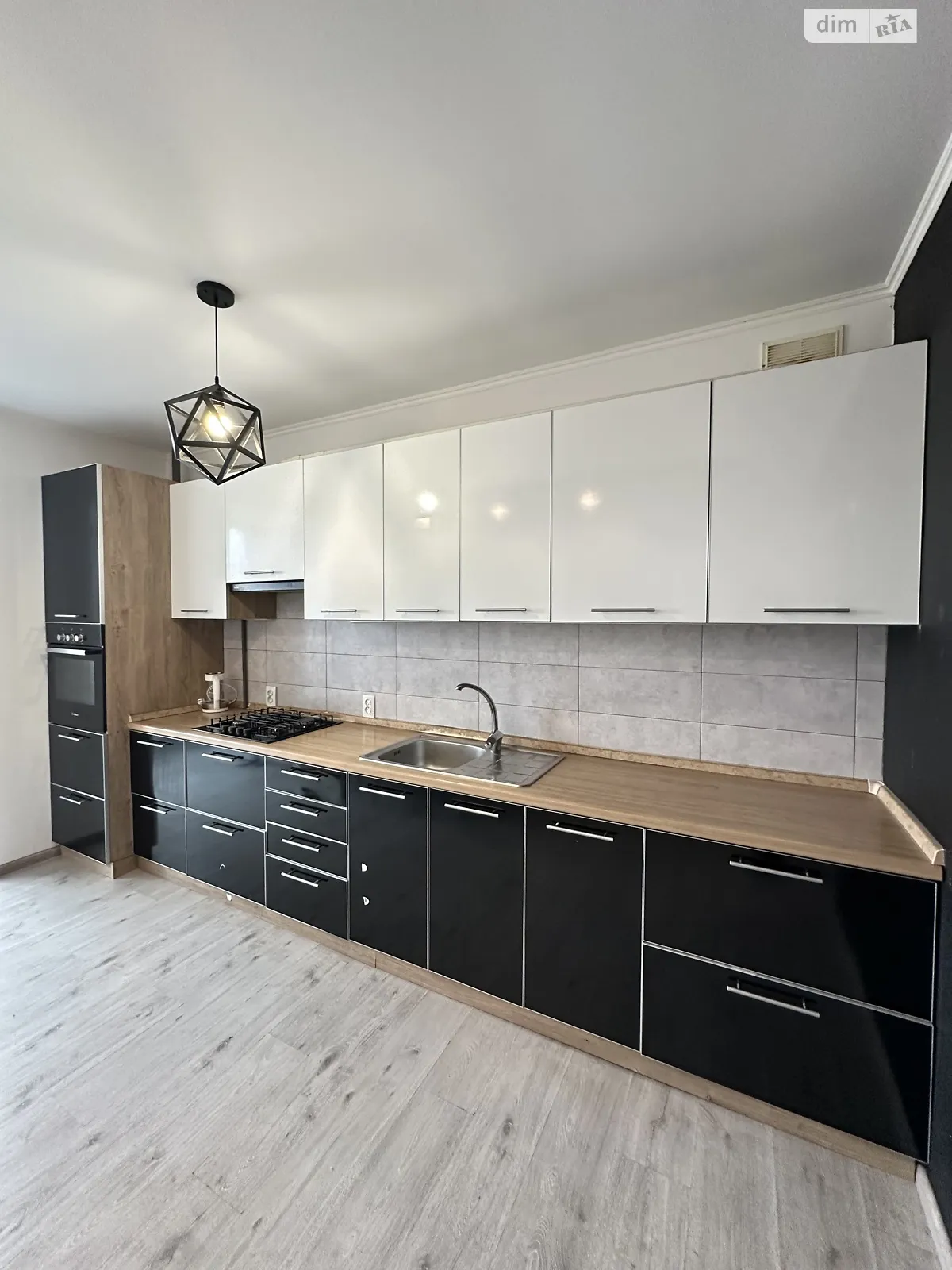 2-комнатная квартира 83 кв. м в Тернополе, ул. Будного Степана, 28 - фото 1