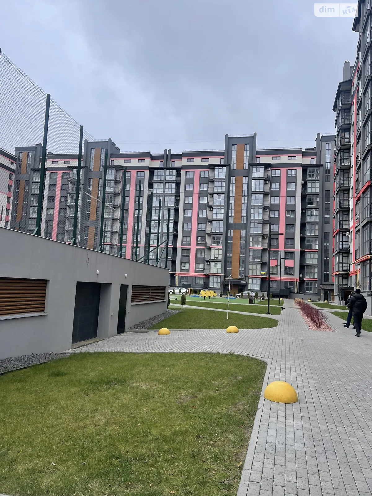 Продается 3-комнатная квартира 77 кв. м в Хмельницком, ул. Винницкая, 1/3Б - фото 1