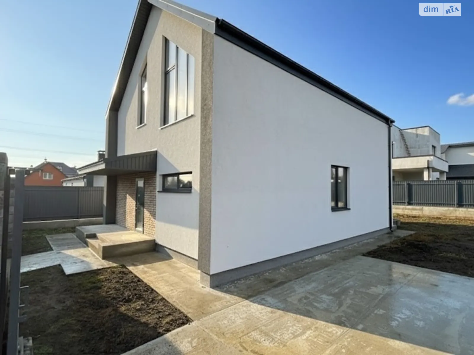 Продается дом на 2 этажа 135 кв. м с участком, цена: 108000 $ - фото 1