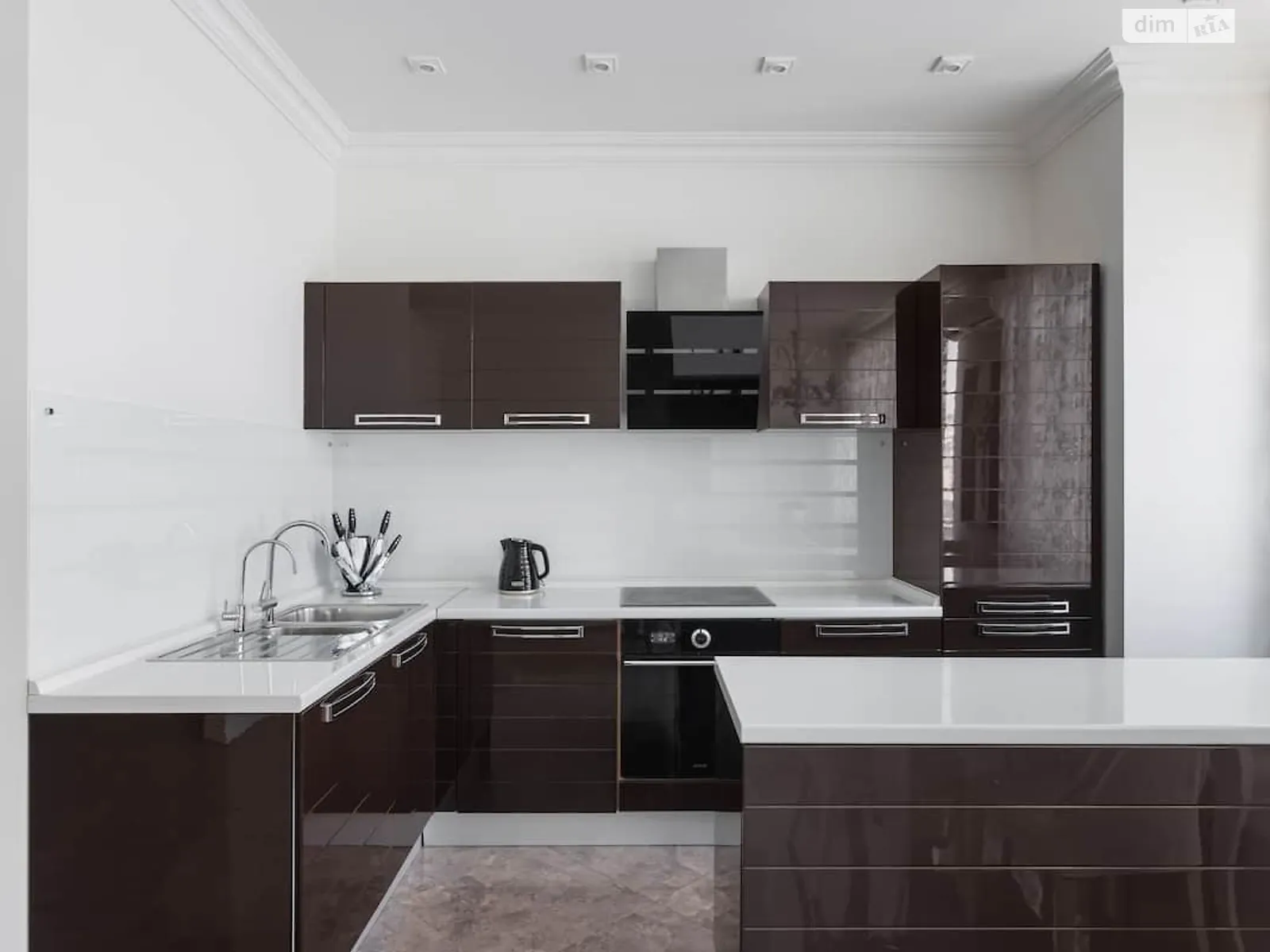 Сдается в аренду 3-комнатная квартира 100 кв. м в Одессе, плато Аркадийское(Гагаринское), 5А/1 - фото 1