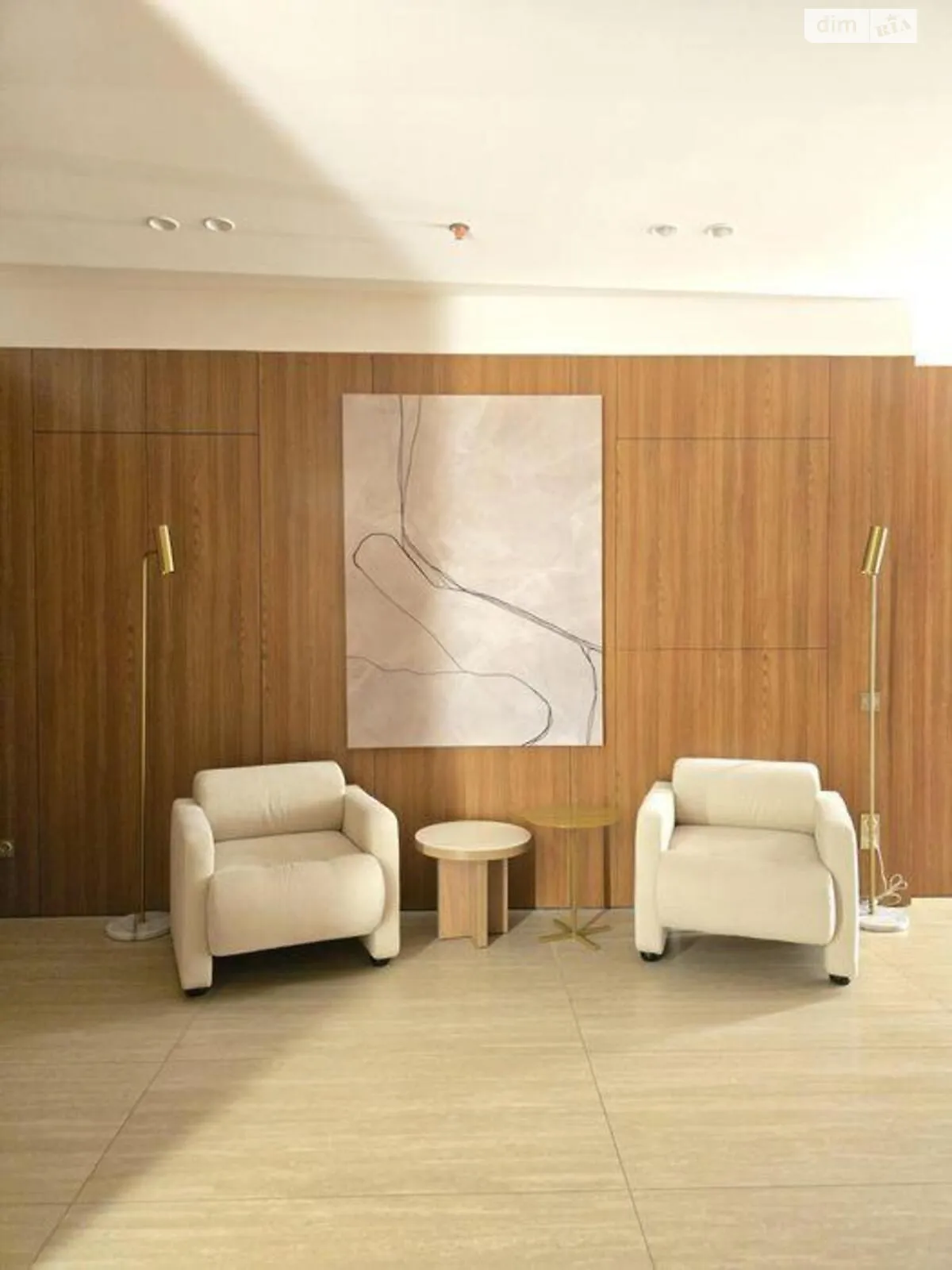 Продается офис 82.2 кв. м в бизнес-центре, цена: 286000 $ - фото 1