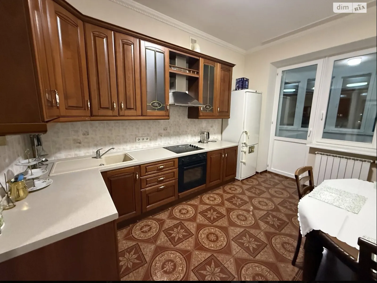 Продается 3-комнатная квартира 115.9 кв. м в Киеве, ул. Левка Лукьяненко, 21 корпус 4 - фото 1