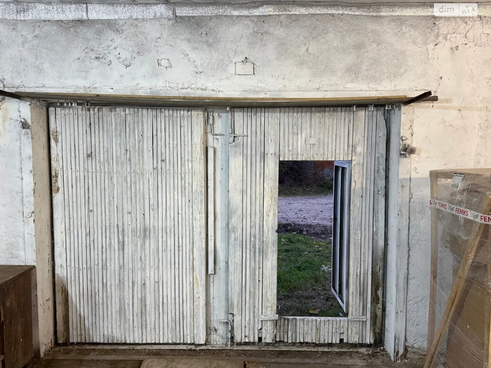 Продается место в гаражном кооперативе под легковое авто на 35 кв. м, цена: 6900 $ - фото 1