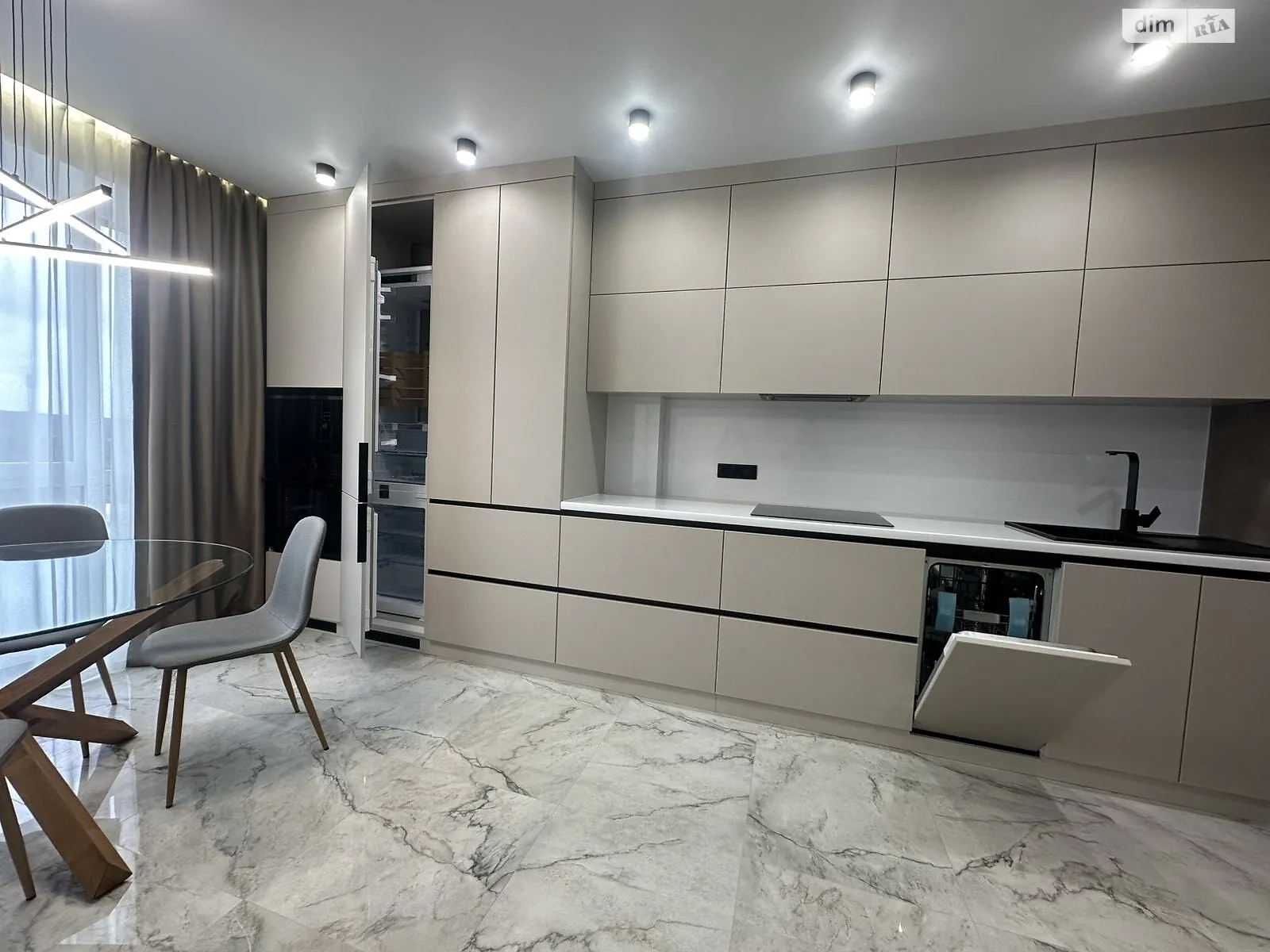 Продається 1-кімнатна квартира 49 кв. м у, цена: 63000 $ - фото 1