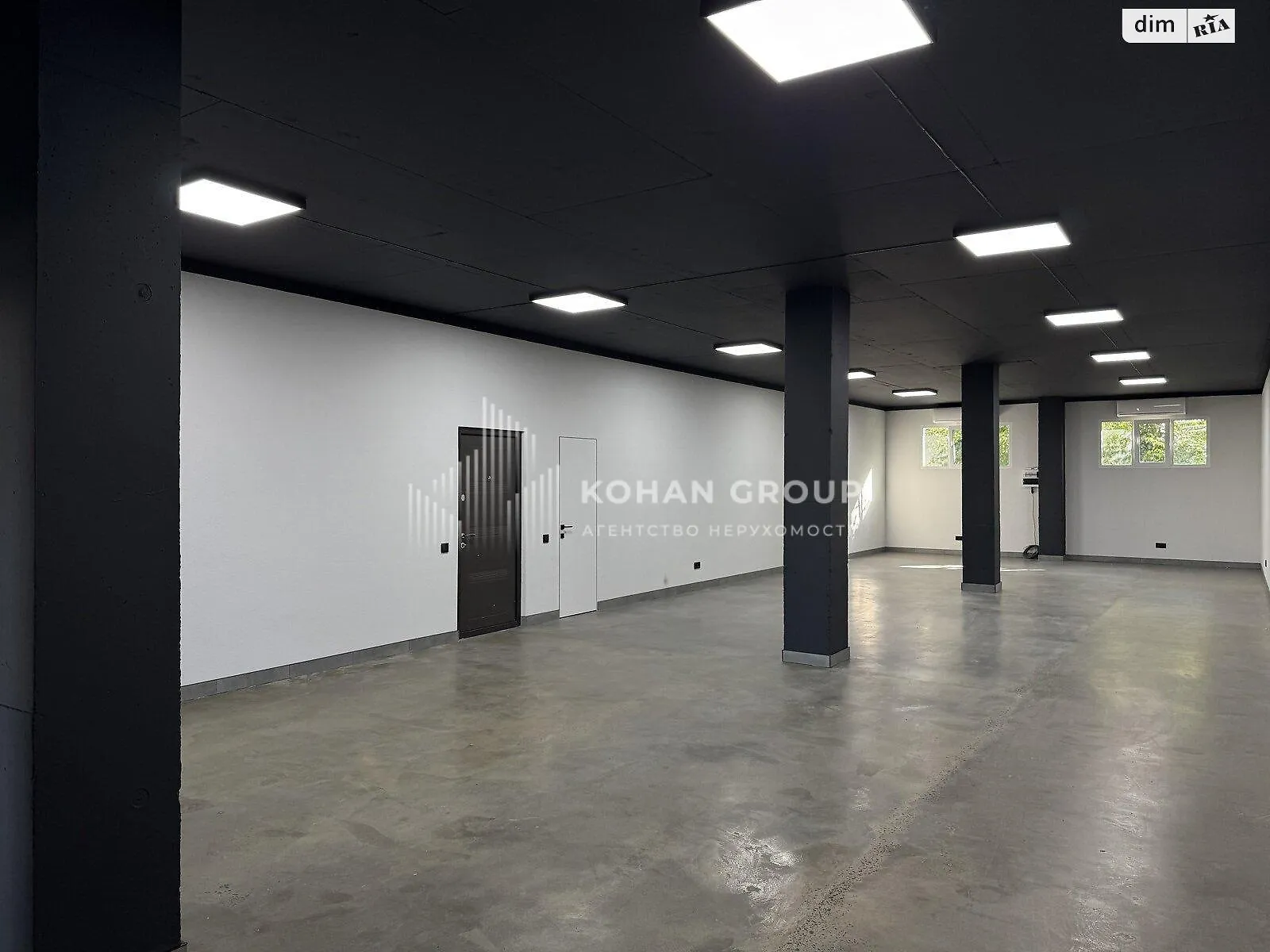 Сдается в аренду офис 156.7 кв. м в бизнес-центре, цена: 35258 грн - фото 1
