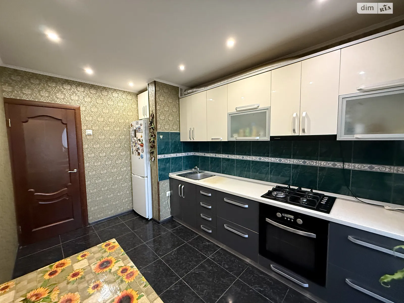 Продается 3-комнатная квартира 62.6 кв. м в Ровно, ул. Кобзарская, 17 - фото 1