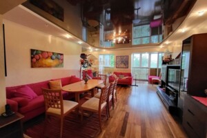 Долгосрочная аренда квартиры, Киев, р‑н. Голосеевский, ст.м. Университет, Паньковская улица, дом 19