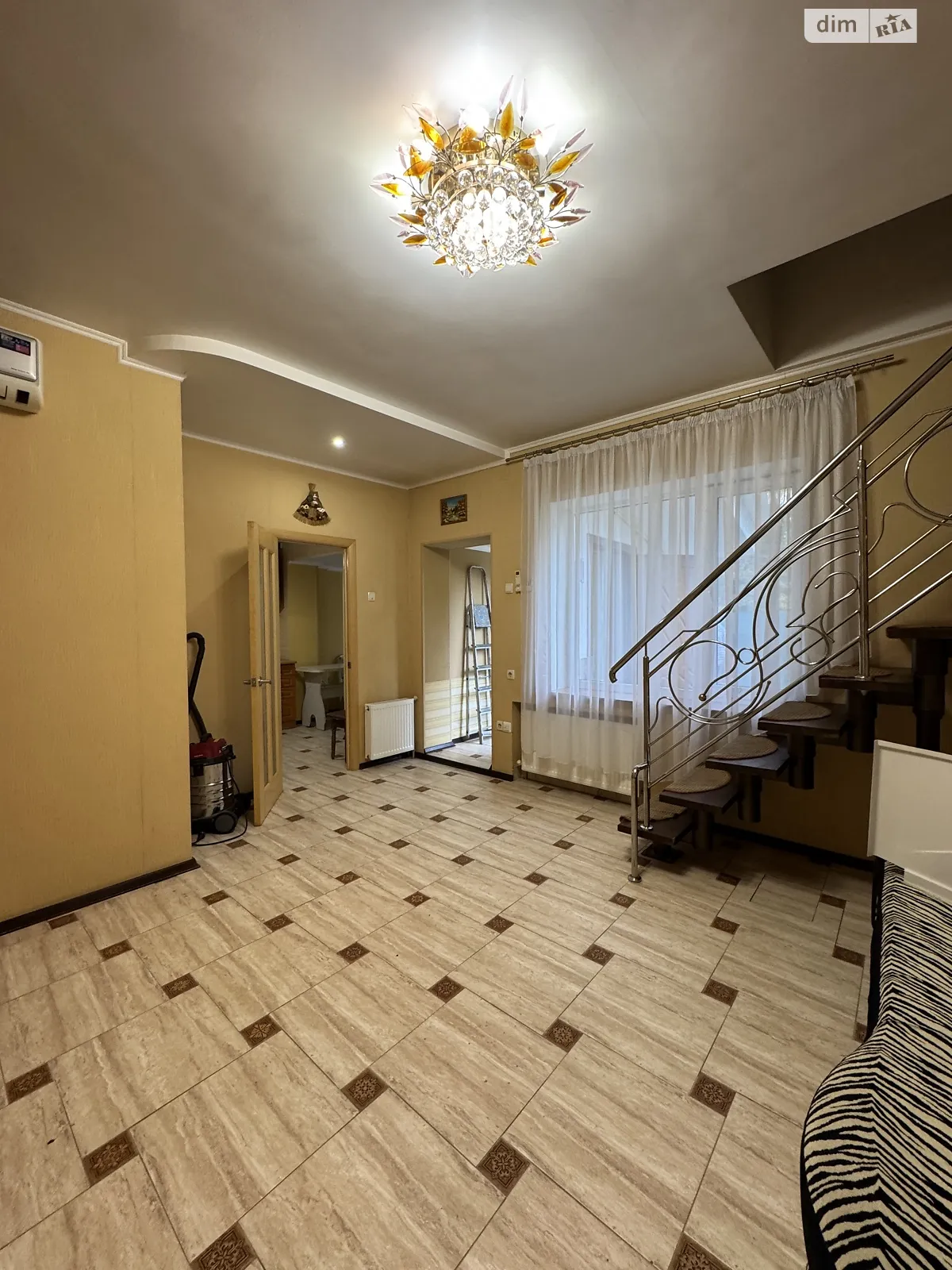 Продается часть дома 173.8 кв. м с мансардой, цена: 95000 $ - фото 1