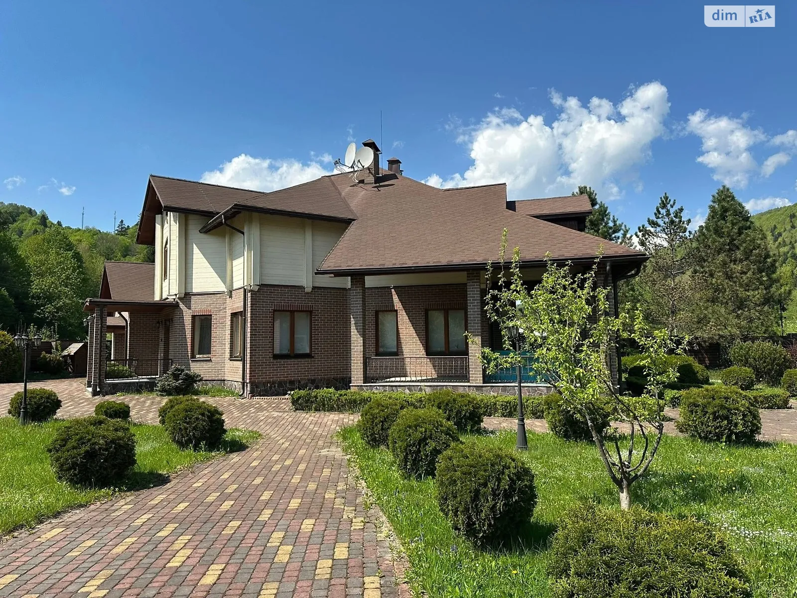 Продается дом на 2 этажа 327.88 кв. м с балконом, цена: 1300000 $ - фото 1