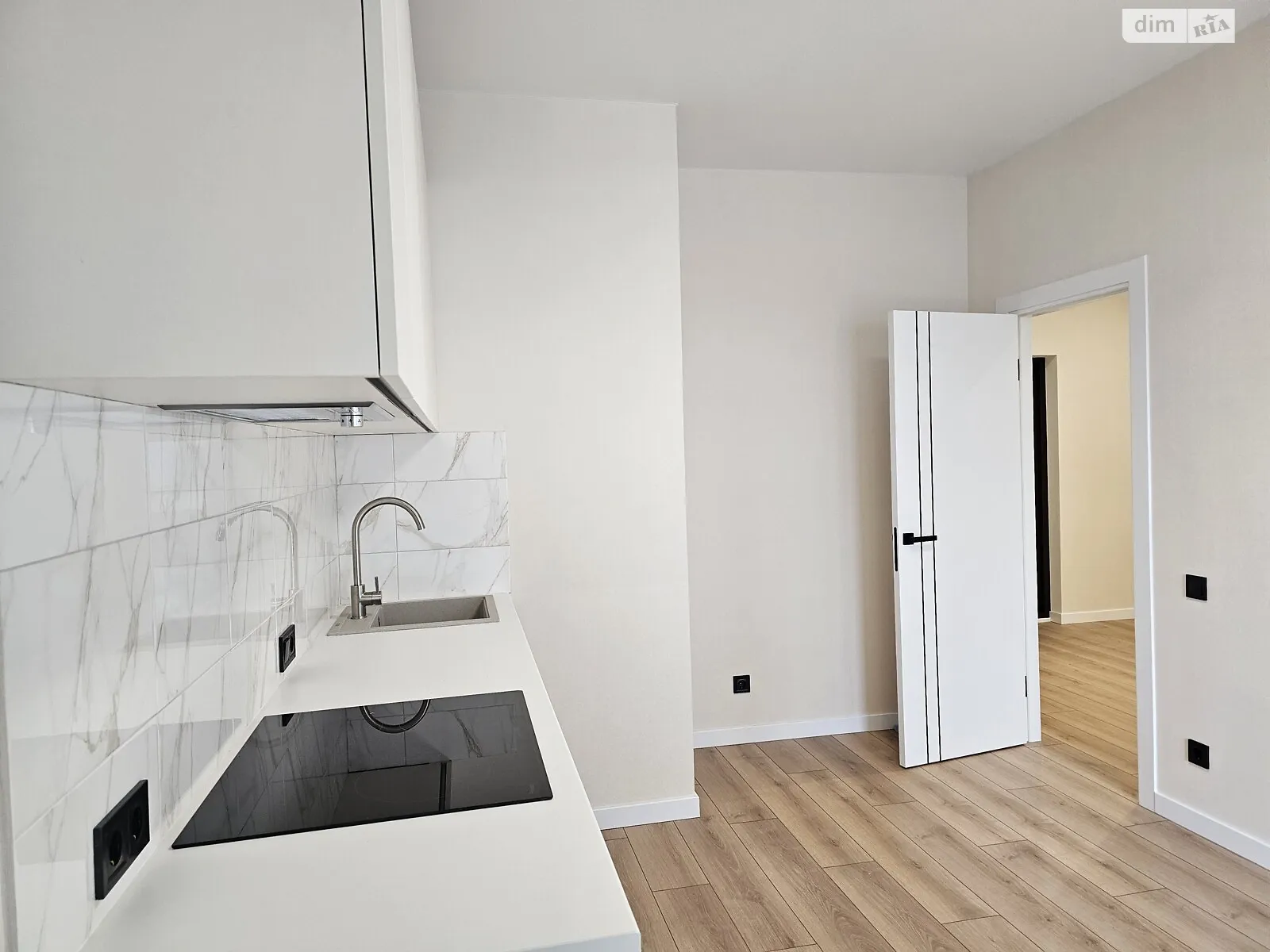 Продается 2-комнатная квартира 70 кв. м в Одессе, ул. Краснова - фото 1