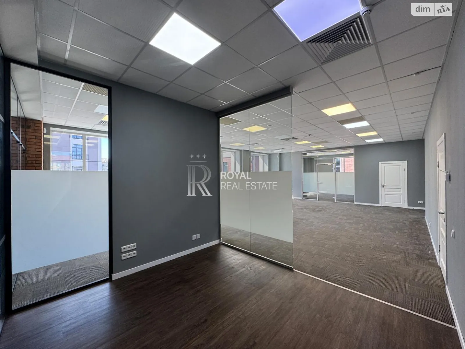 Сдается в аренду офис 312 кв. м в бизнес-центре, цена: 7088 $ - фото 1