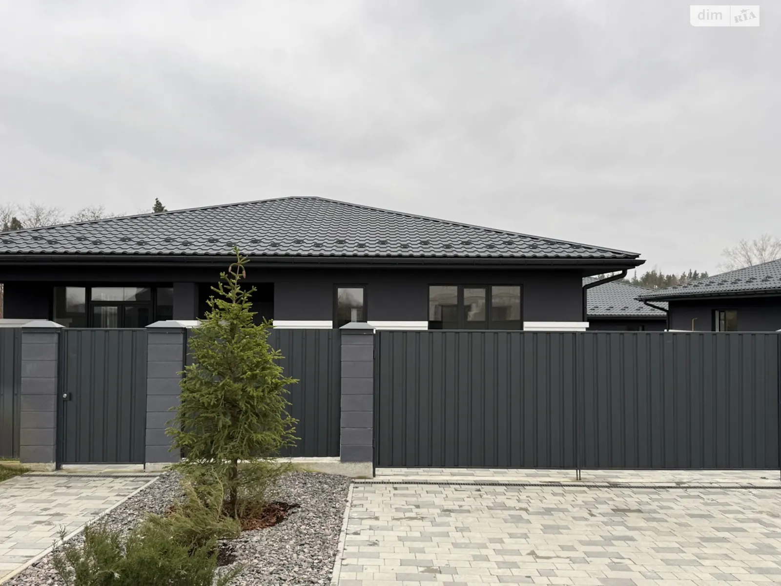 Продается одноэтажный дом 120 кв. м с камином, цена: 160000 $ - фото 1