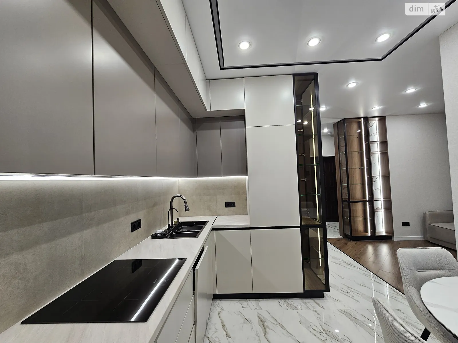 Продается 2-комнатная квартира 42 кв. м в Одессе, ул. Краснова - фото 1