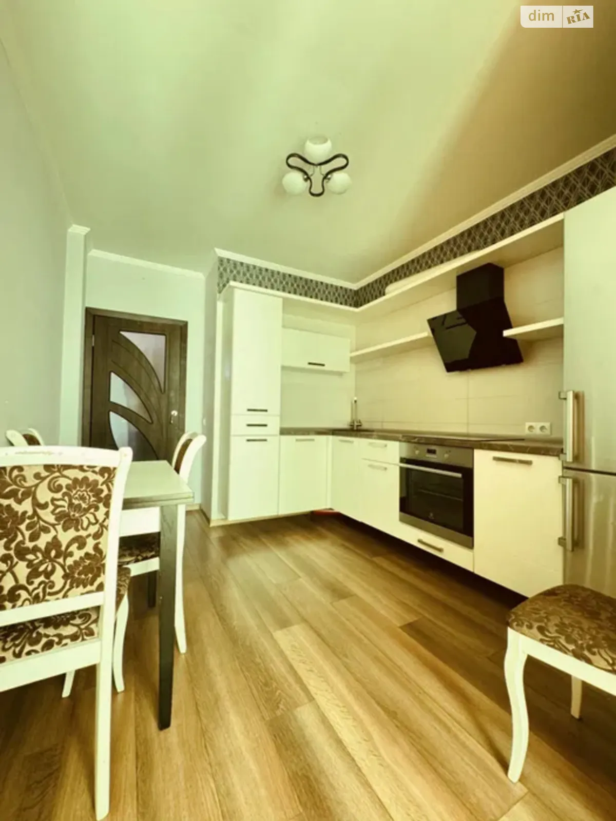 Продается 1-комнатная квартира 38 кв. м в Киеве, цена: 77000 $ - фото 1