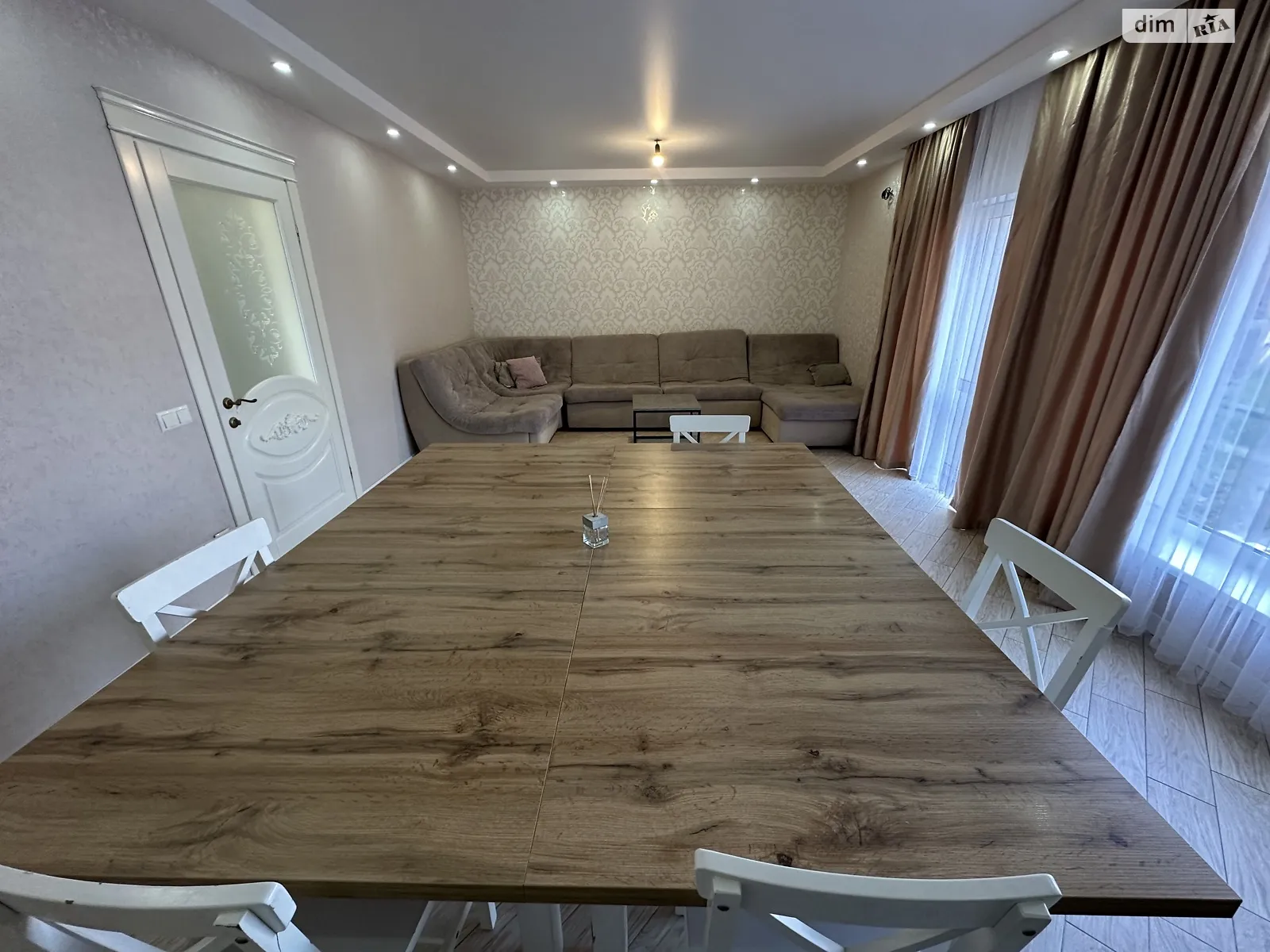 Сдается в аренду дом на 2 этажа 140 кв. м с баней/сауной, цена: 1000 $ - фото 1