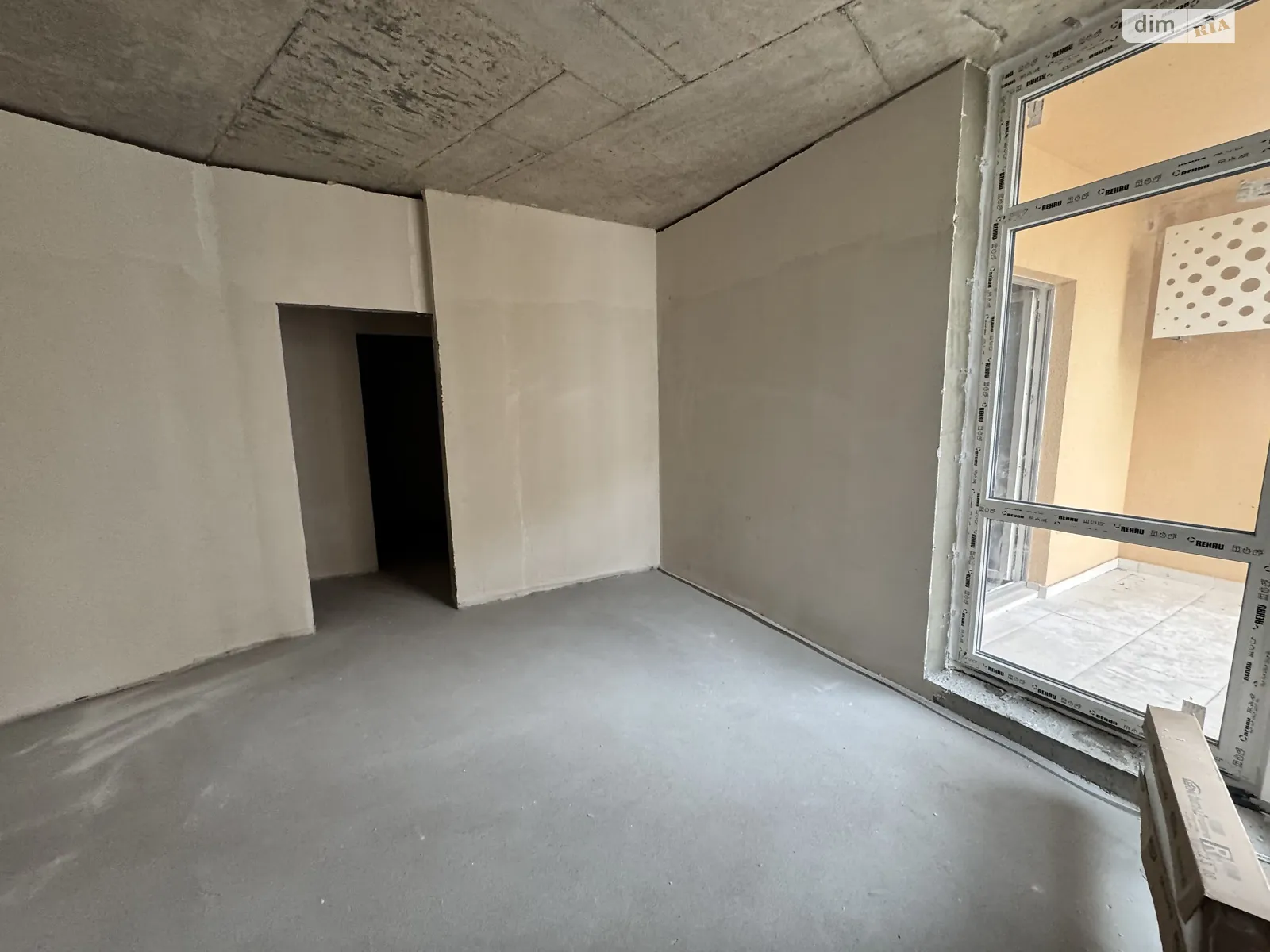 Продается 1-комнатная квартира 43 кв. м в Одессе, ул. Краснова, 1Е - фото 1