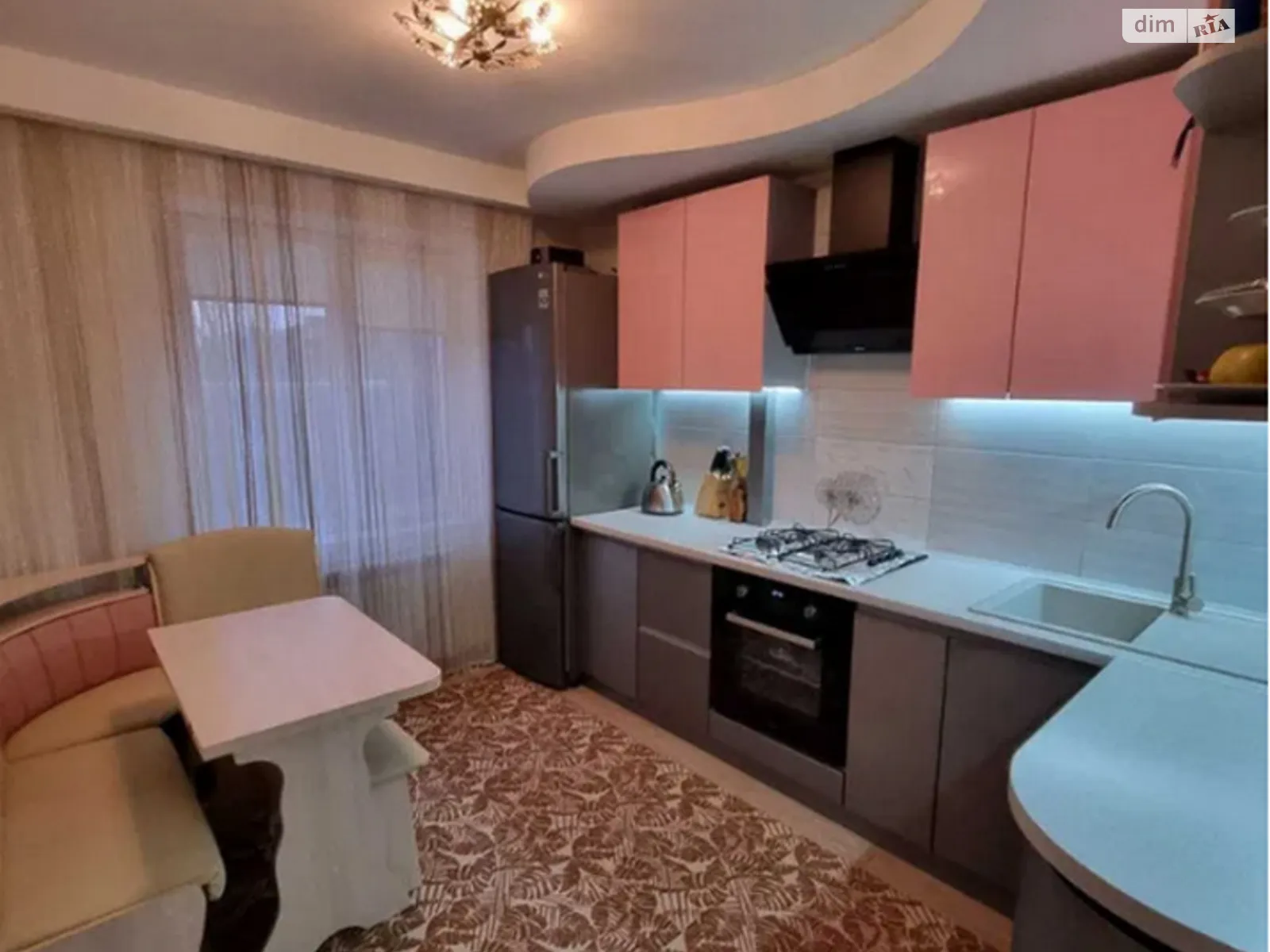 Продается 3-комнатная квартира 60 кв. м в Харькове, ул. Защитников Неба(Тобольская), 52 - фото 1