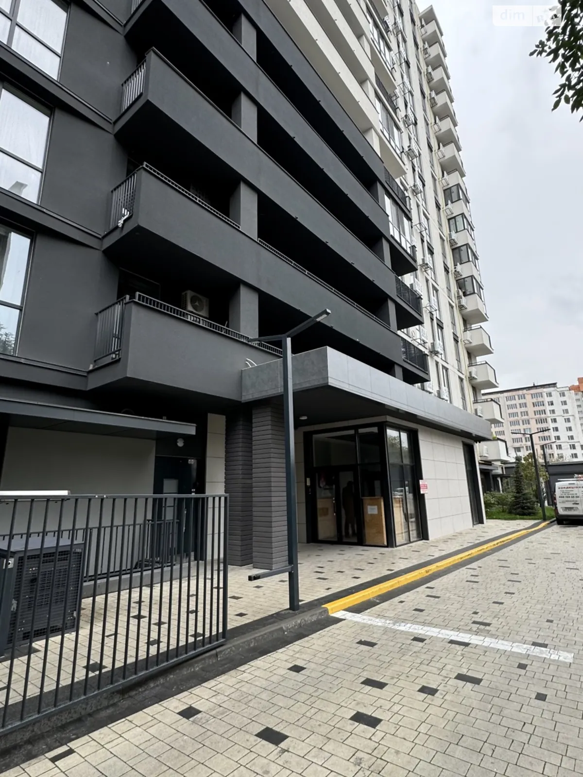 Продается 2-комнатная квартира 60 кв. м в Виннице, ул. Академика Янгеля, 54 - фото 1